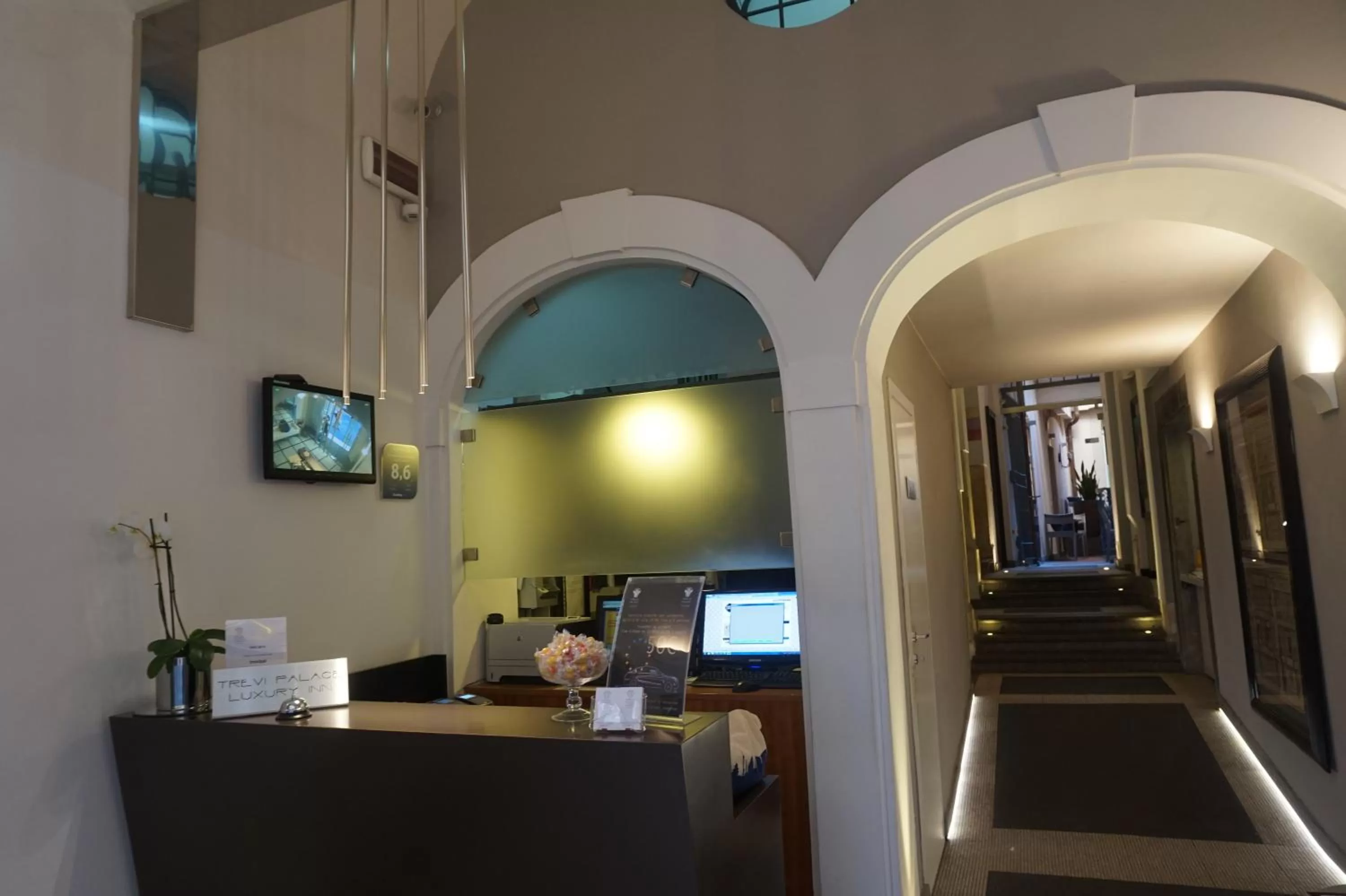 Lobby or reception in Trevi Palace Luxury Inn