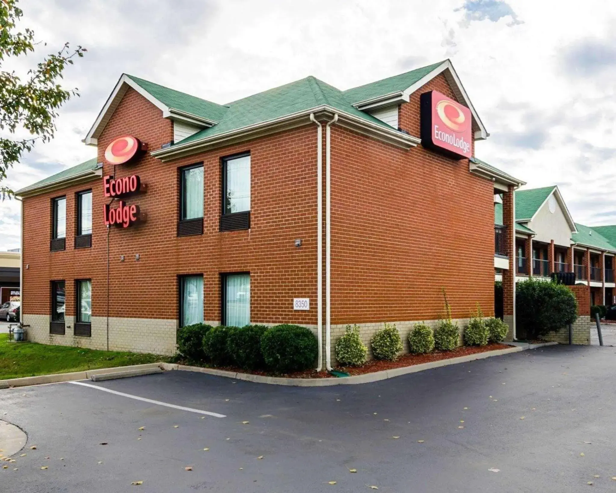 Property Building in Econo Lodge Richmond