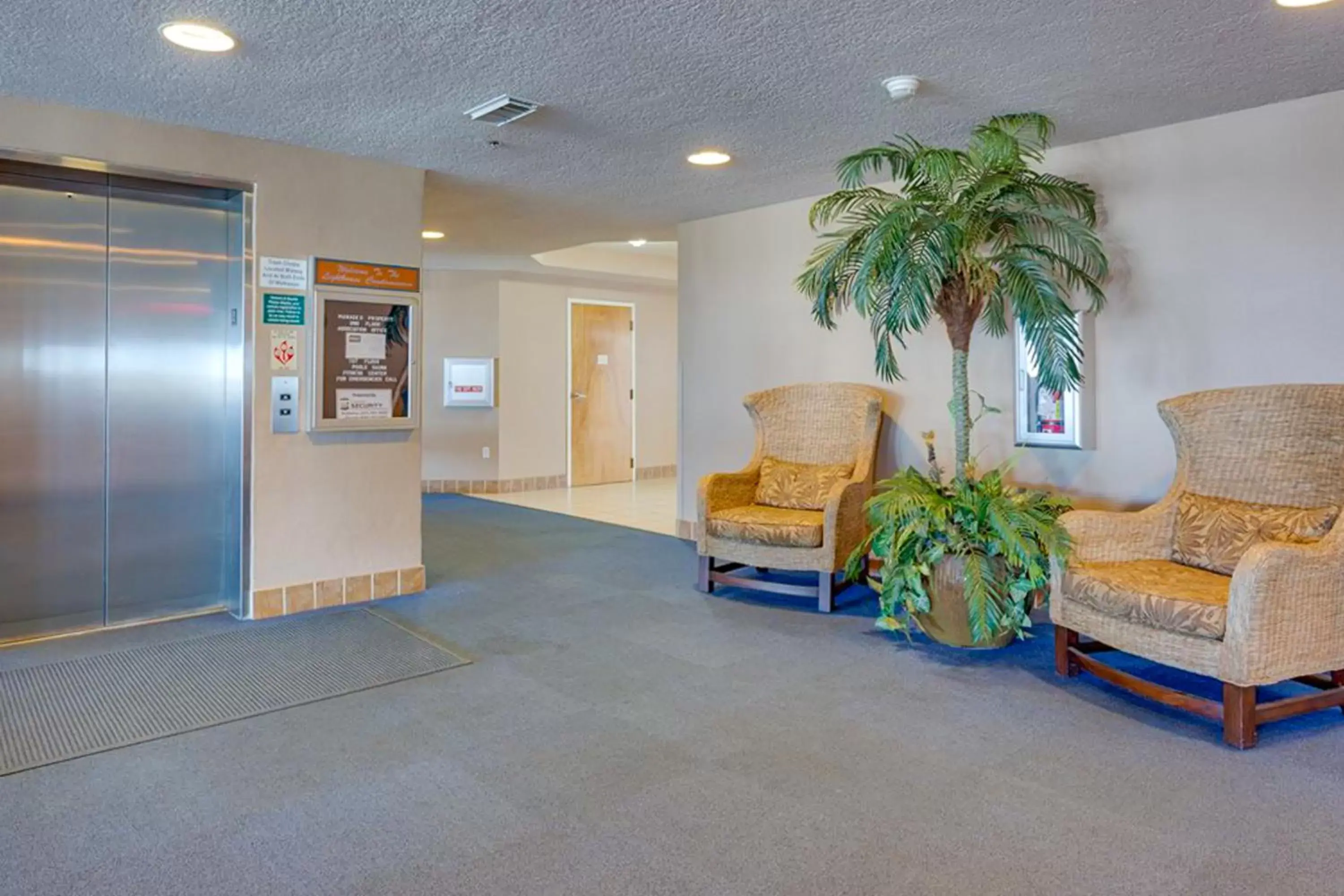 Lobby/Reception in Lighthouse Condominiums IV