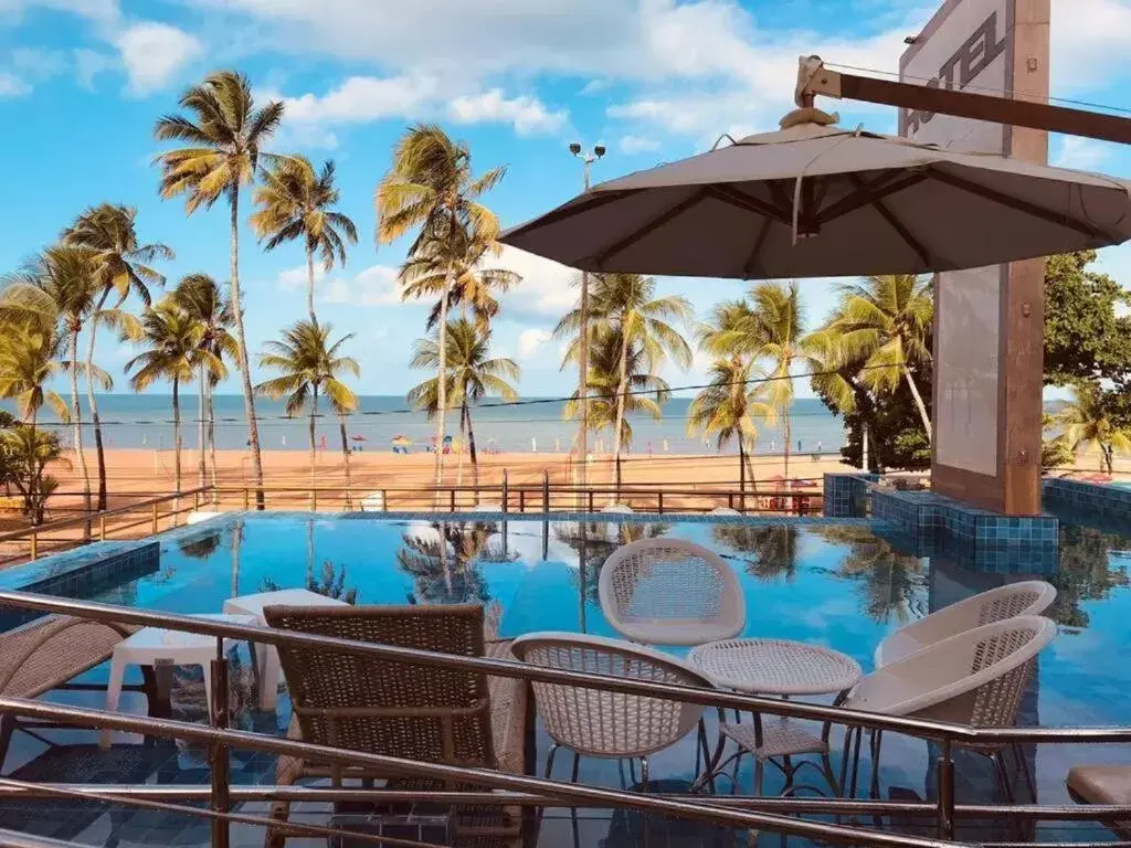 Swimming Pool in Netuanah Praia Hotel