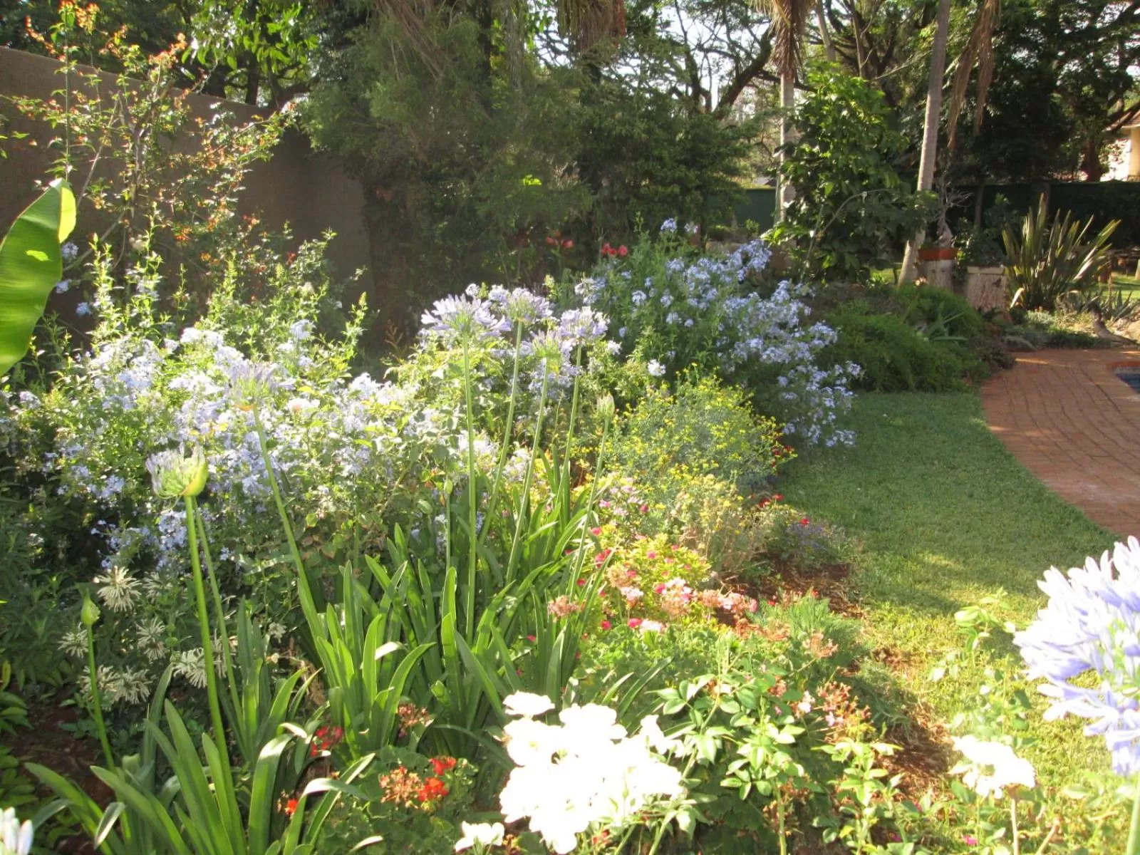 Property building in 12 FLEETWOOD