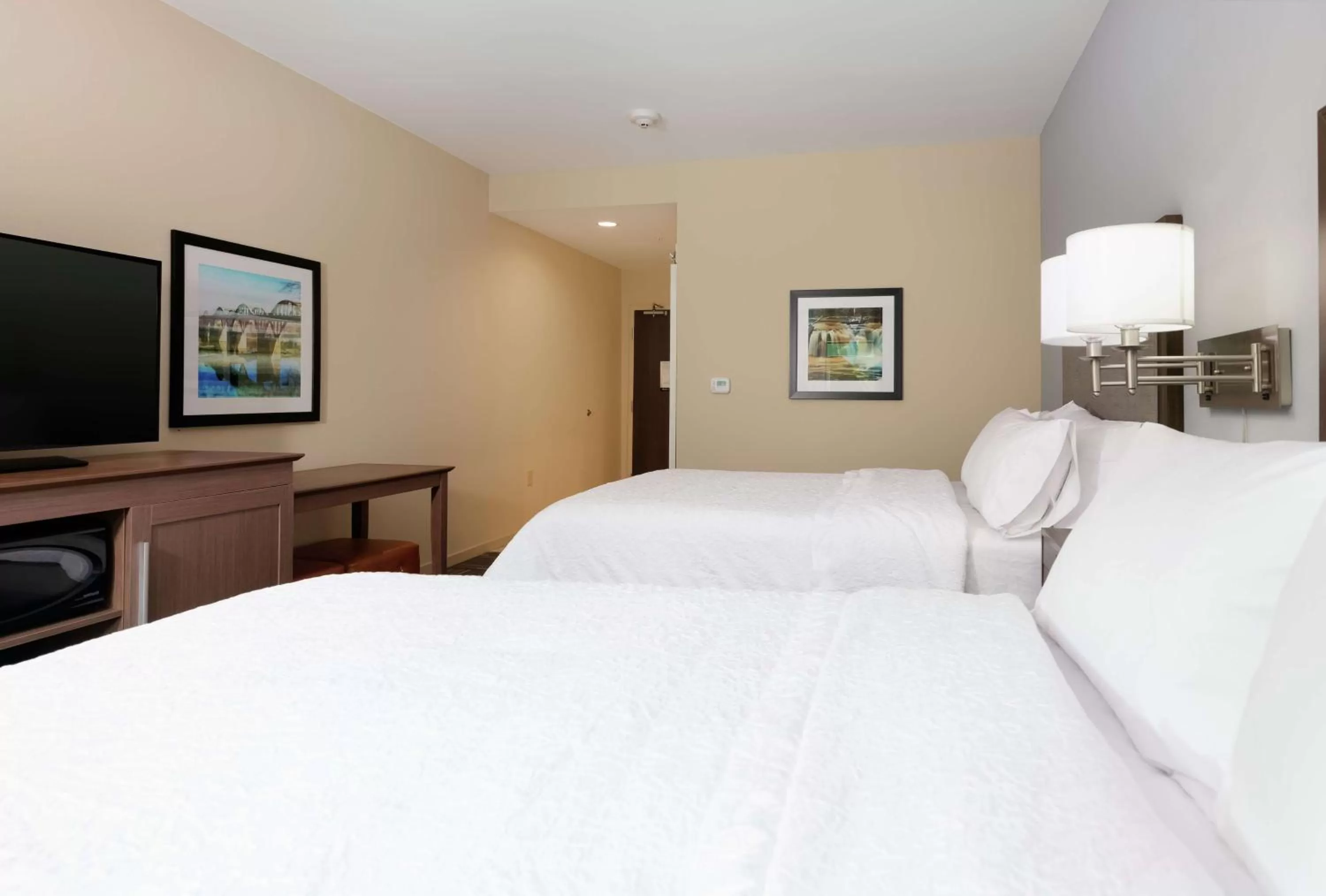 Bedroom, Bed in Hampton Inn Wetumpka