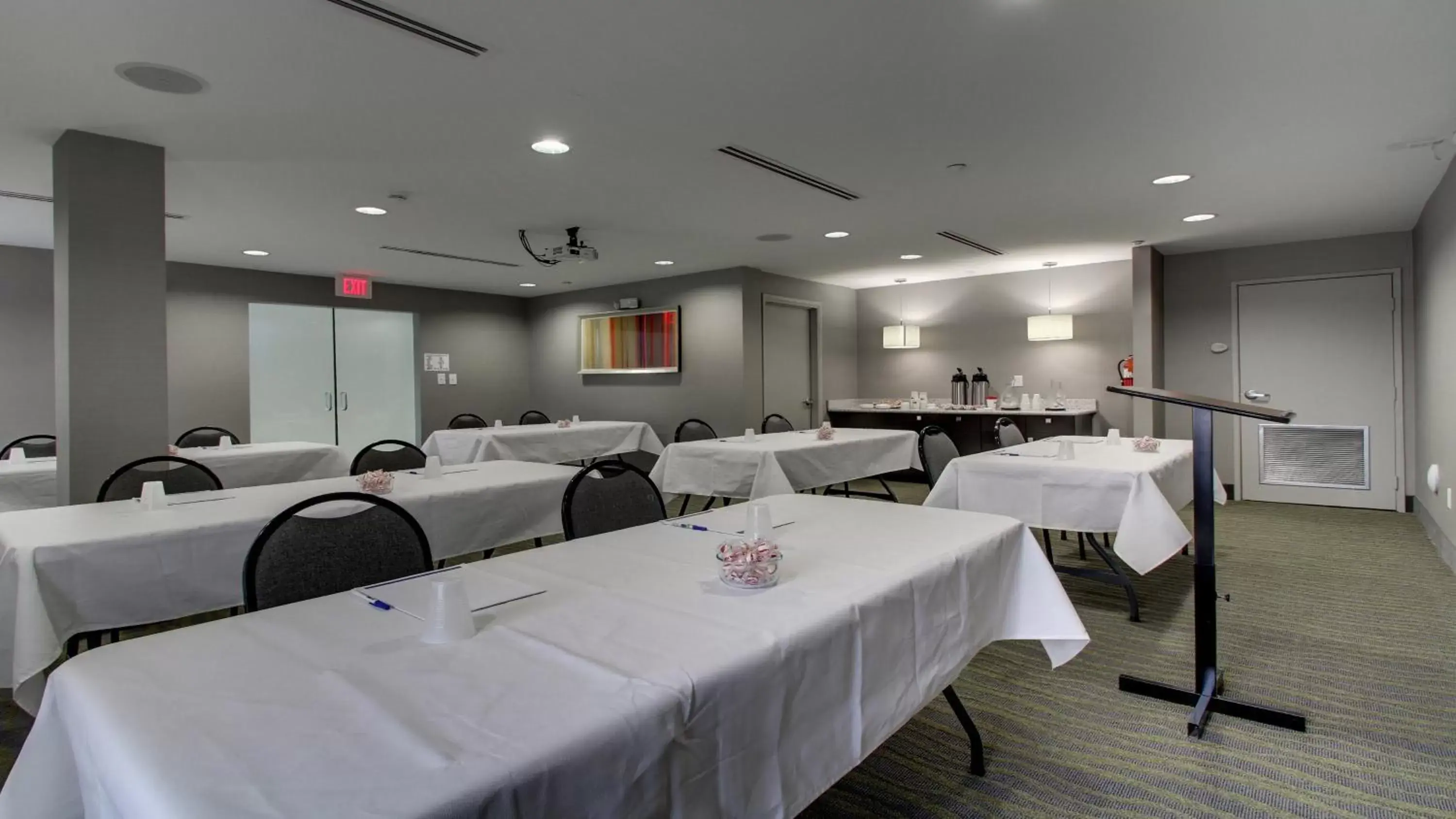 Meeting/conference room in Holiday Inn Express & Suites Jackson Downtown - Coliseum, an IHG Hotel