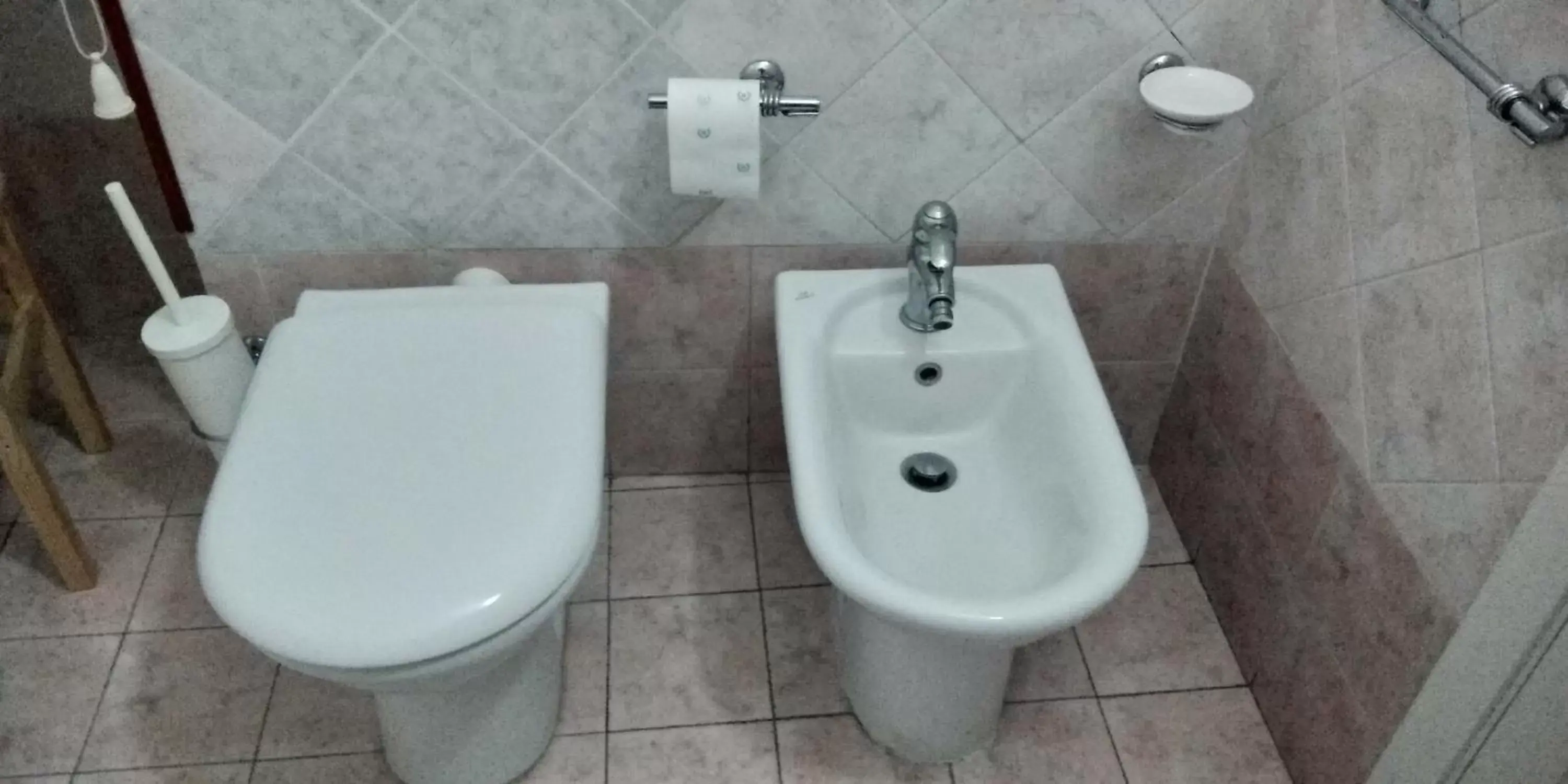 Bathroom in Crispi Accomodation