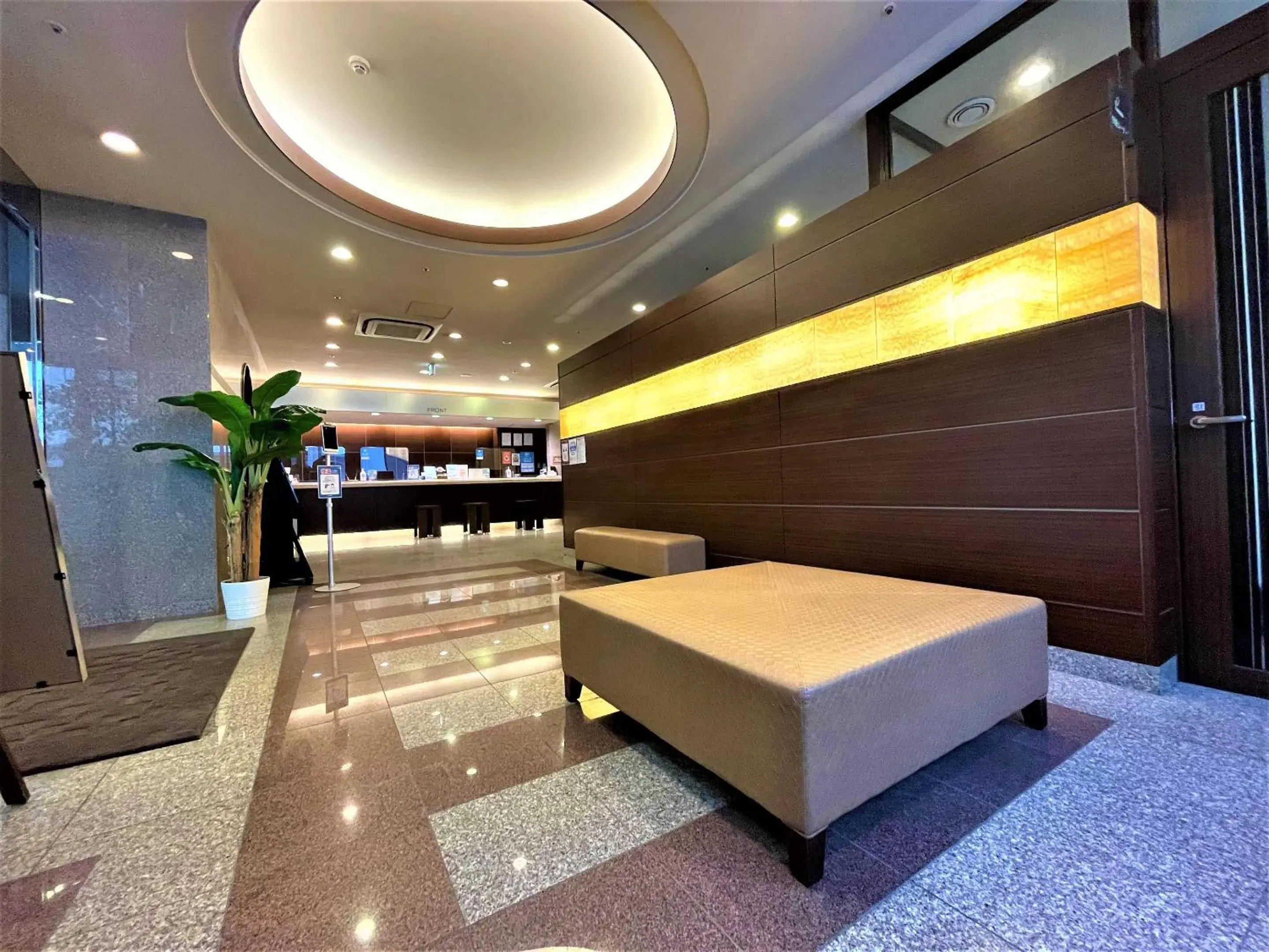 Lobby or reception, Lobby/Reception in Hotel Route-Inn Hakata Ekimae -Hakataguchi-