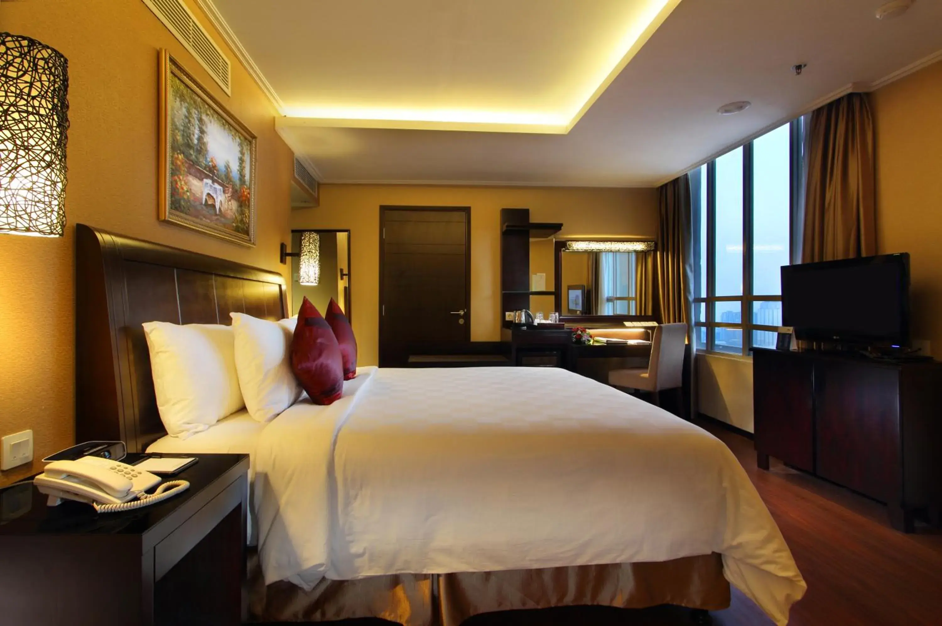 Photo of the whole room, Bed in Best Western Mangga Dua Hotel And Residence