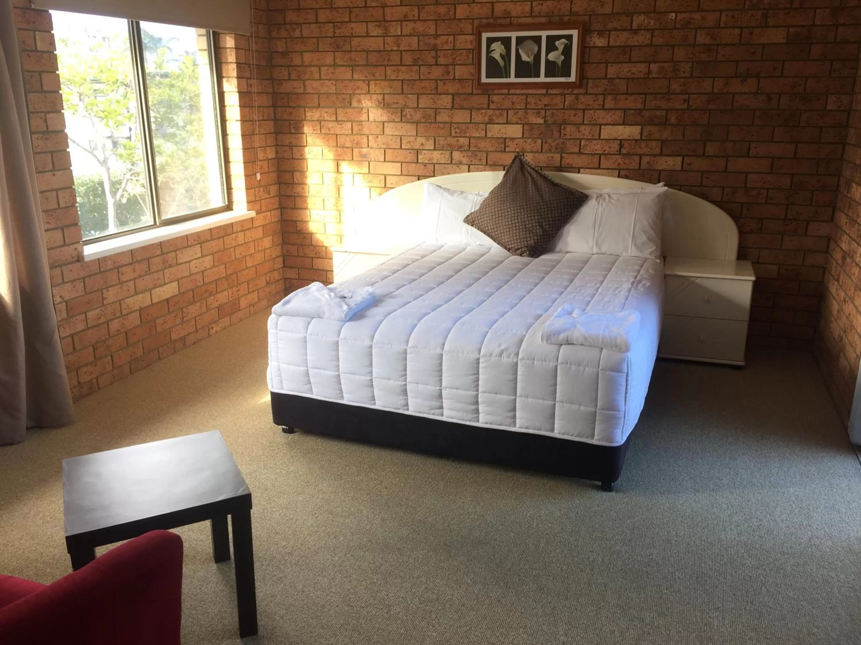 Three-Bedroom Apartment in Golden Sands Motor Inn