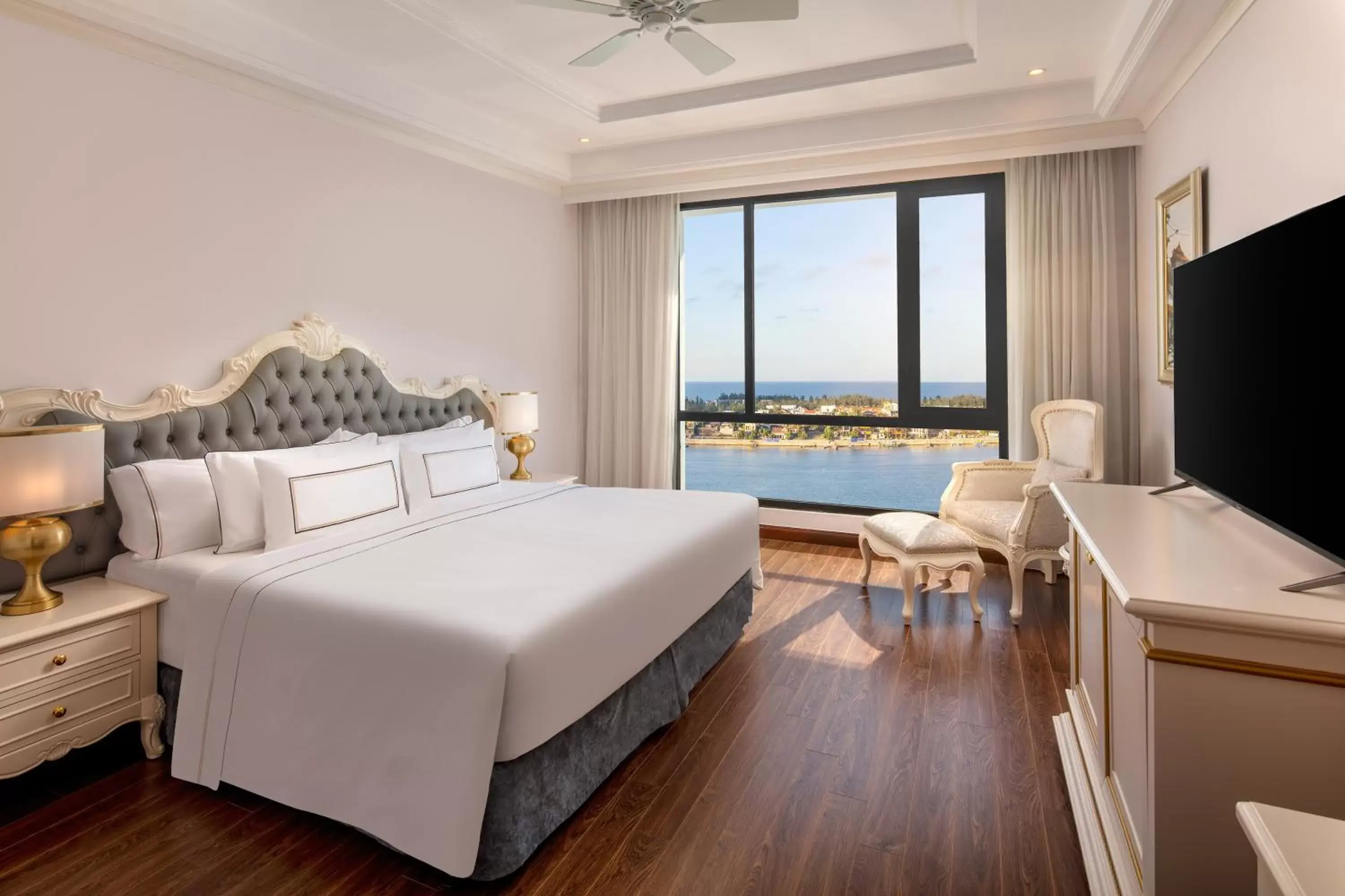 Bed in Melia Vinpearl Quang Binh