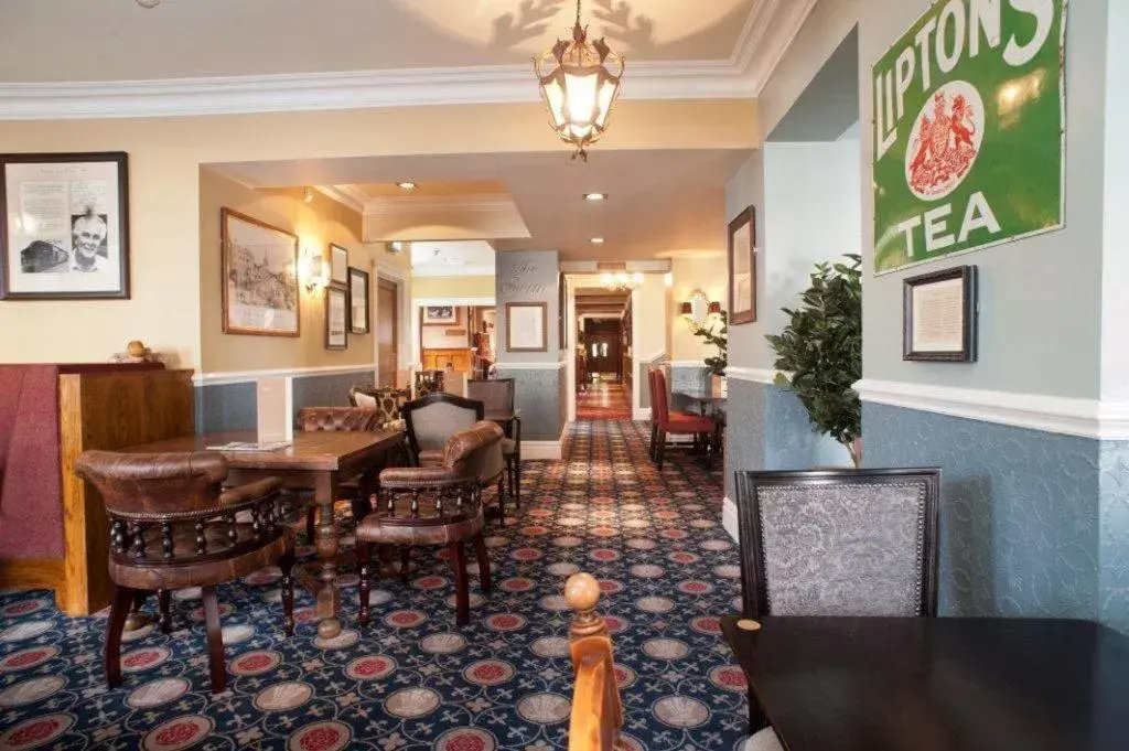 Restaurant/places to eat in The Swan Hotel Wetherspoon