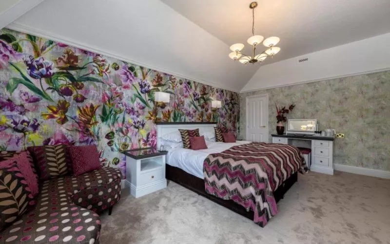 Photo of the whole room, Bed in Applegarth Villa Hotel & Restaurant (Adult Only)