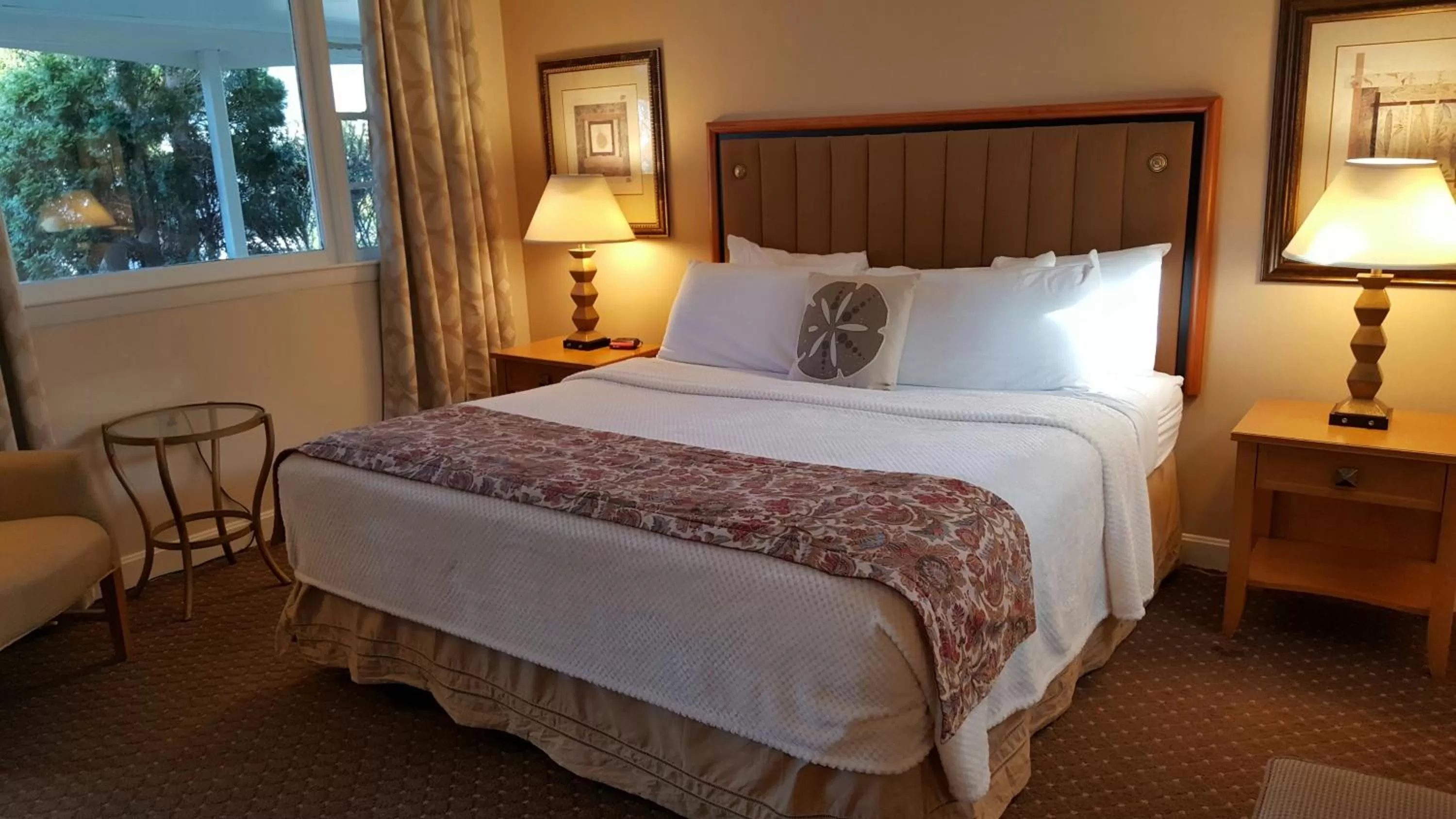 Bed in Starlight Lodge Cape Cod