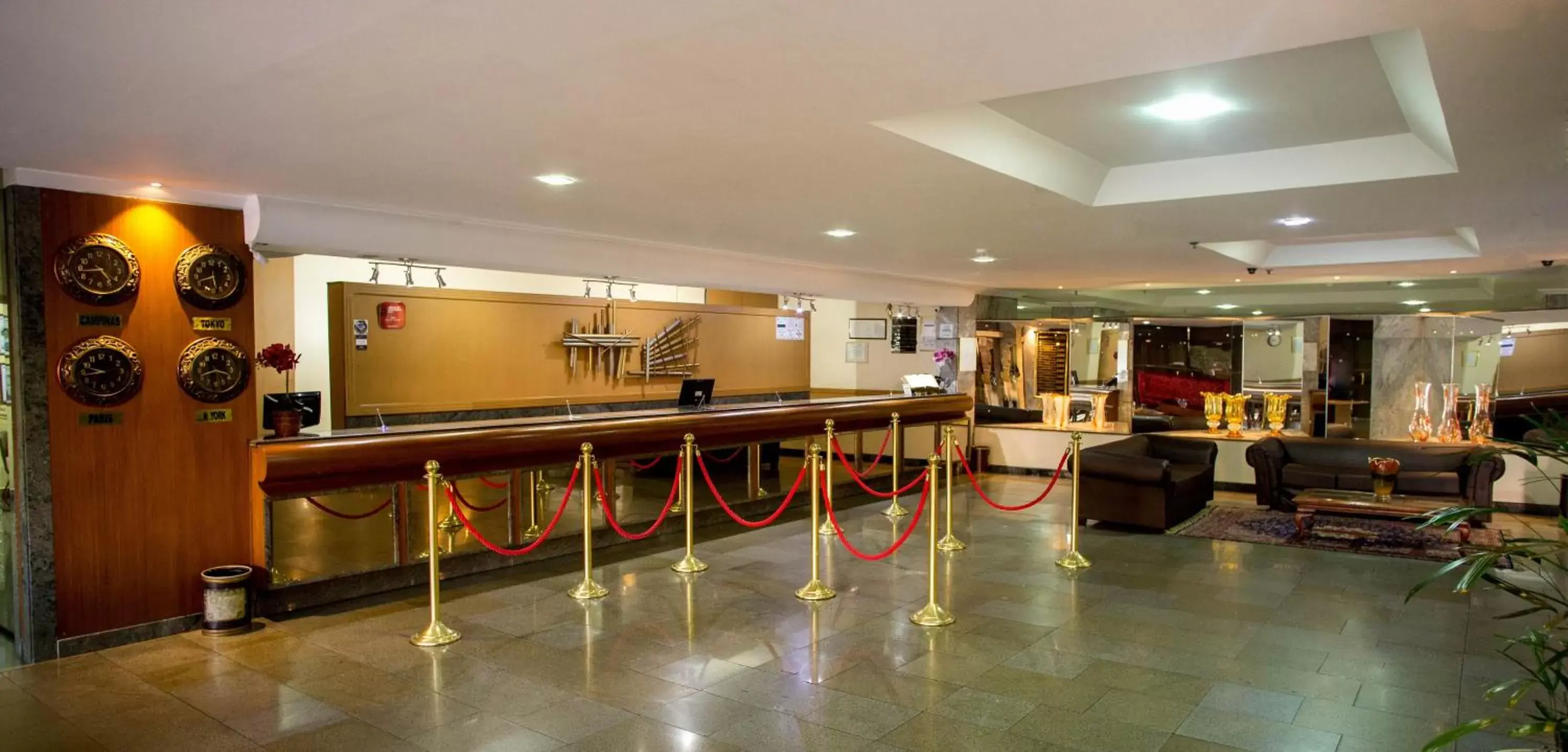 Lobby or reception, Lounge/Bar in Nacional Inn Campinas Trevo