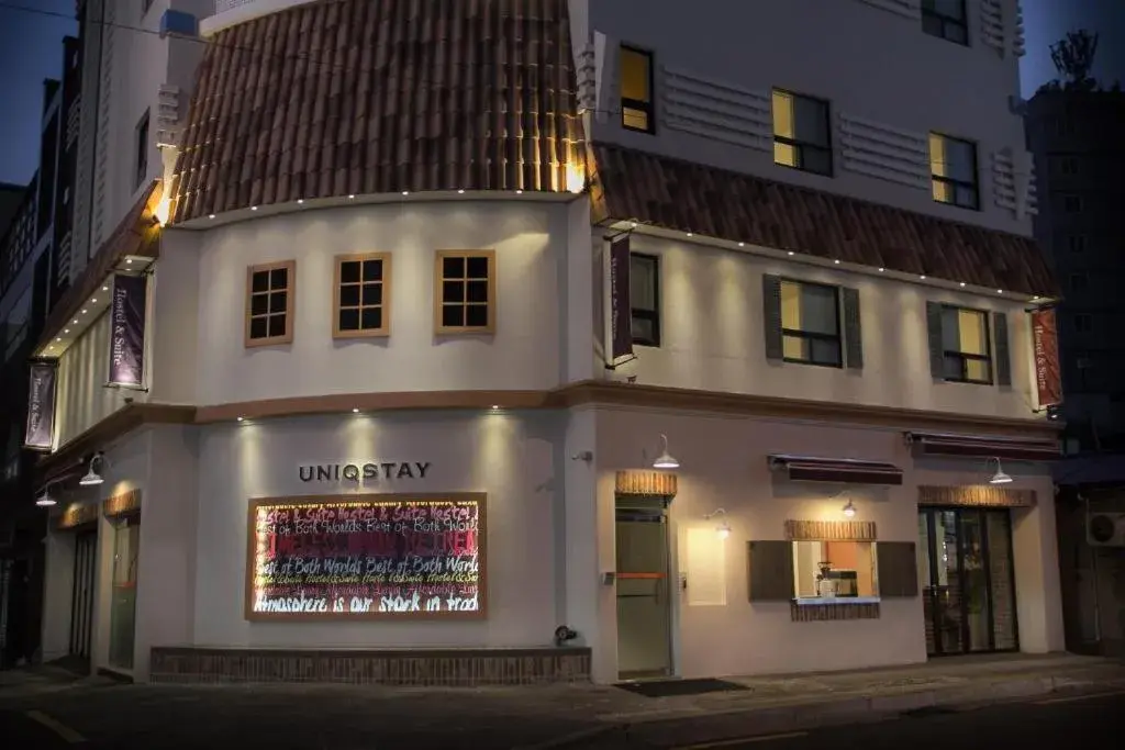 Uniqstay Uniqstay
