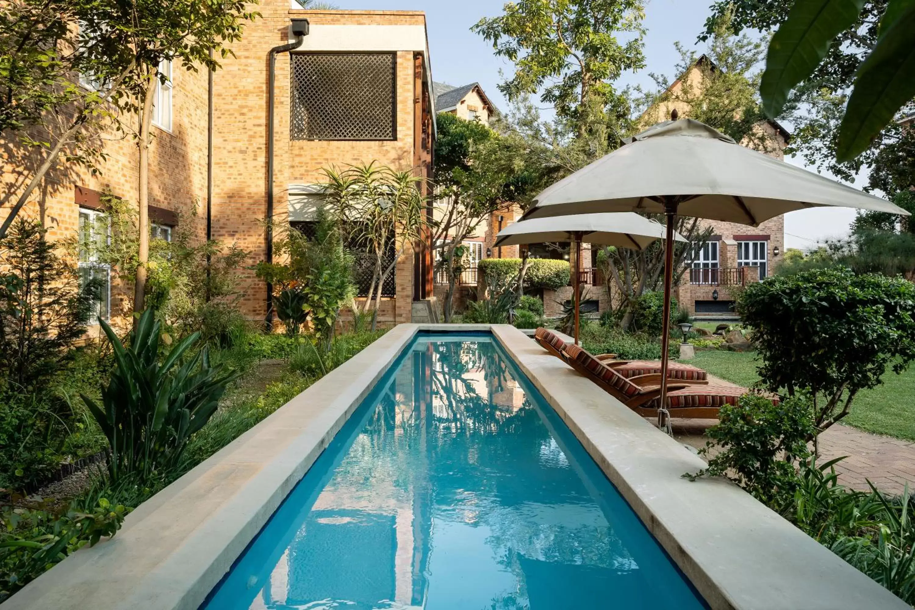 Garden, Swimming Pool in Premier Hotel Quatermain