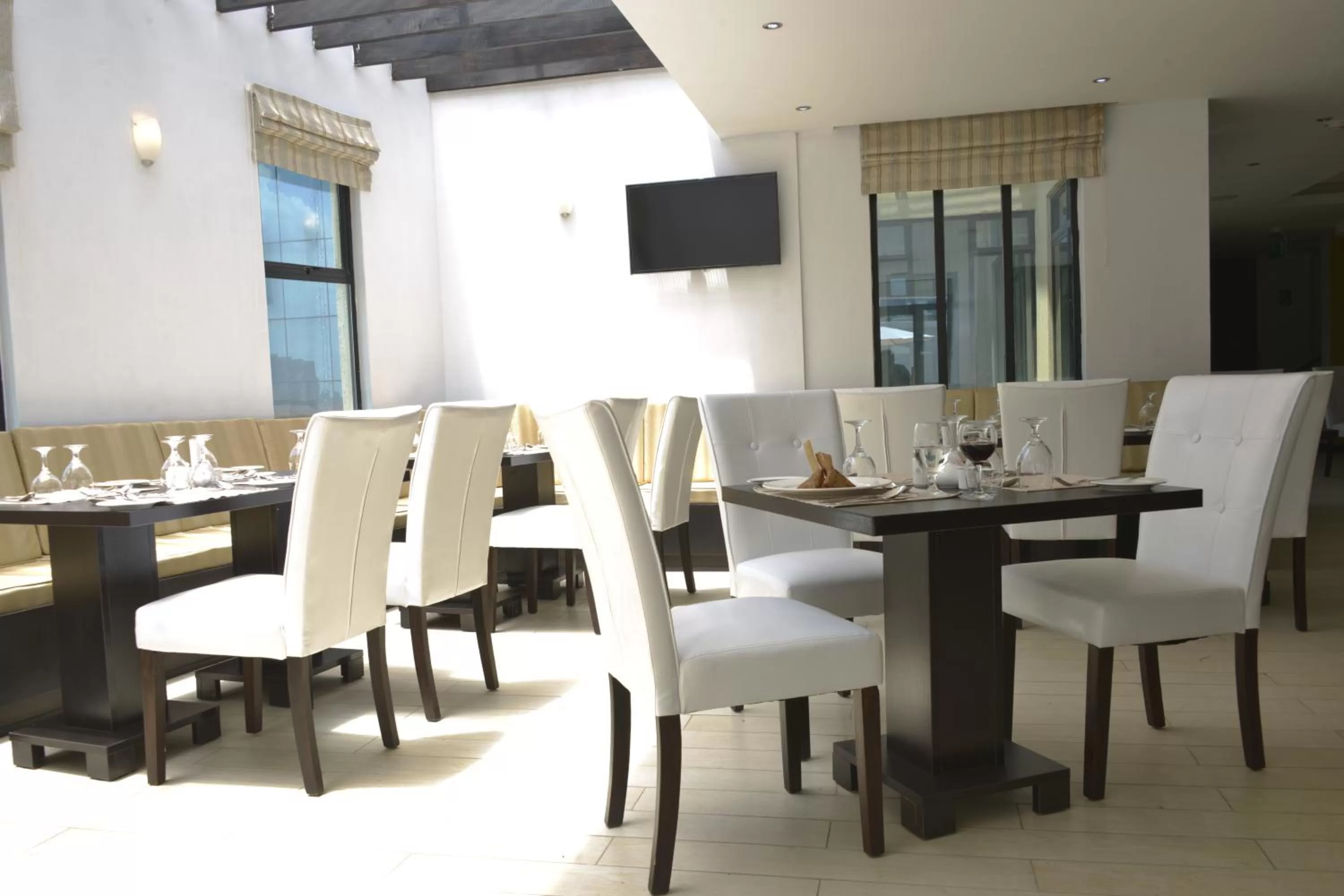 Dining area in La Maison Royale