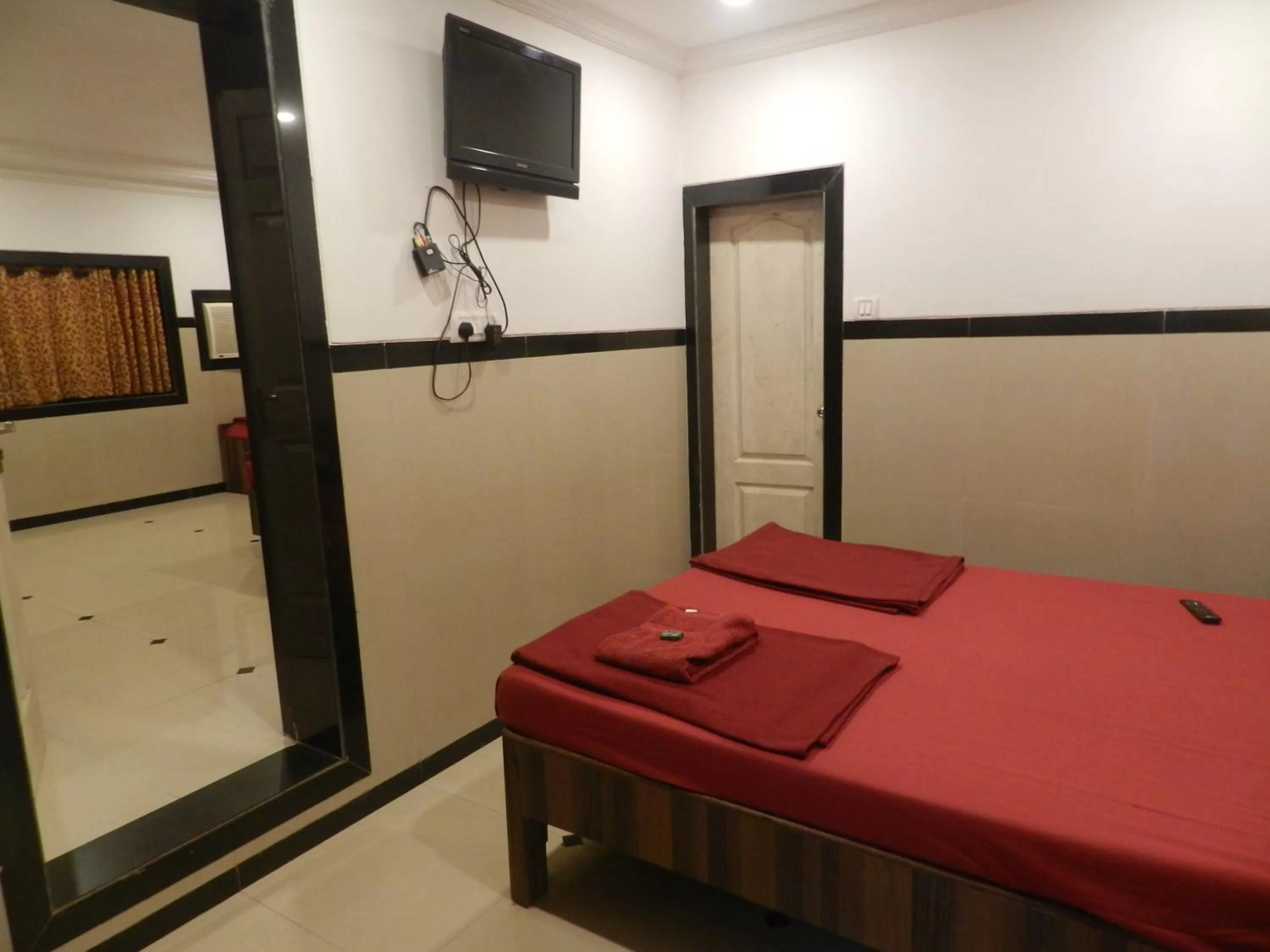 Bedroom, Bed in Sayeban Hotel