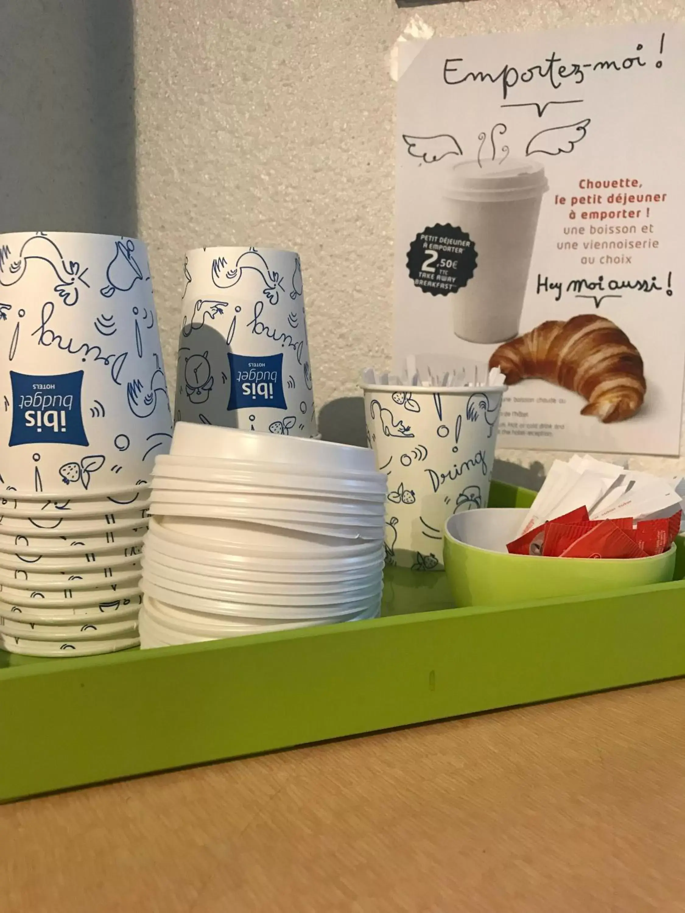 Coffee/tea facilities in ibis budget Arles Sud Fourchon