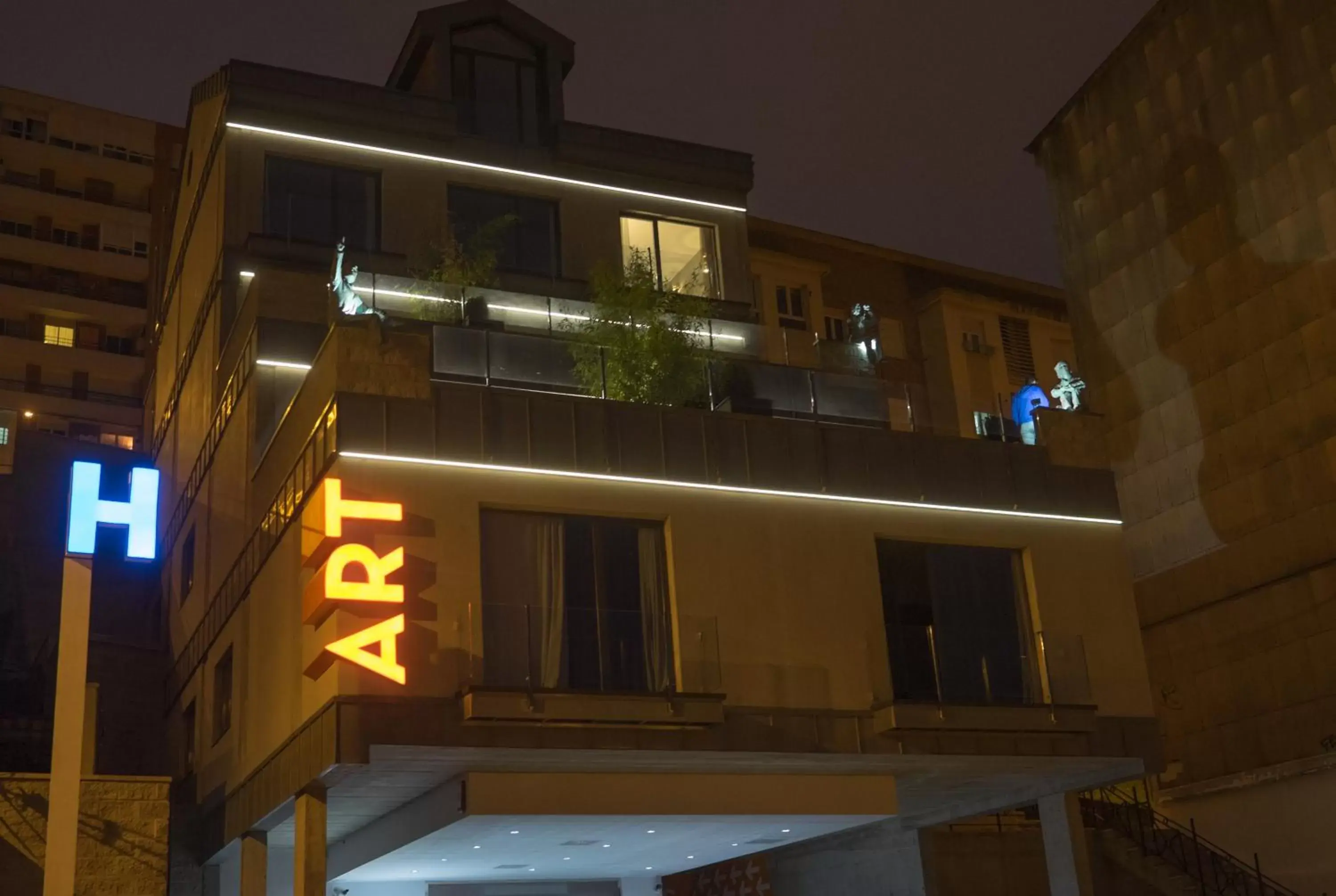 Facade/entrance, Property Building in Hotel Art Santander