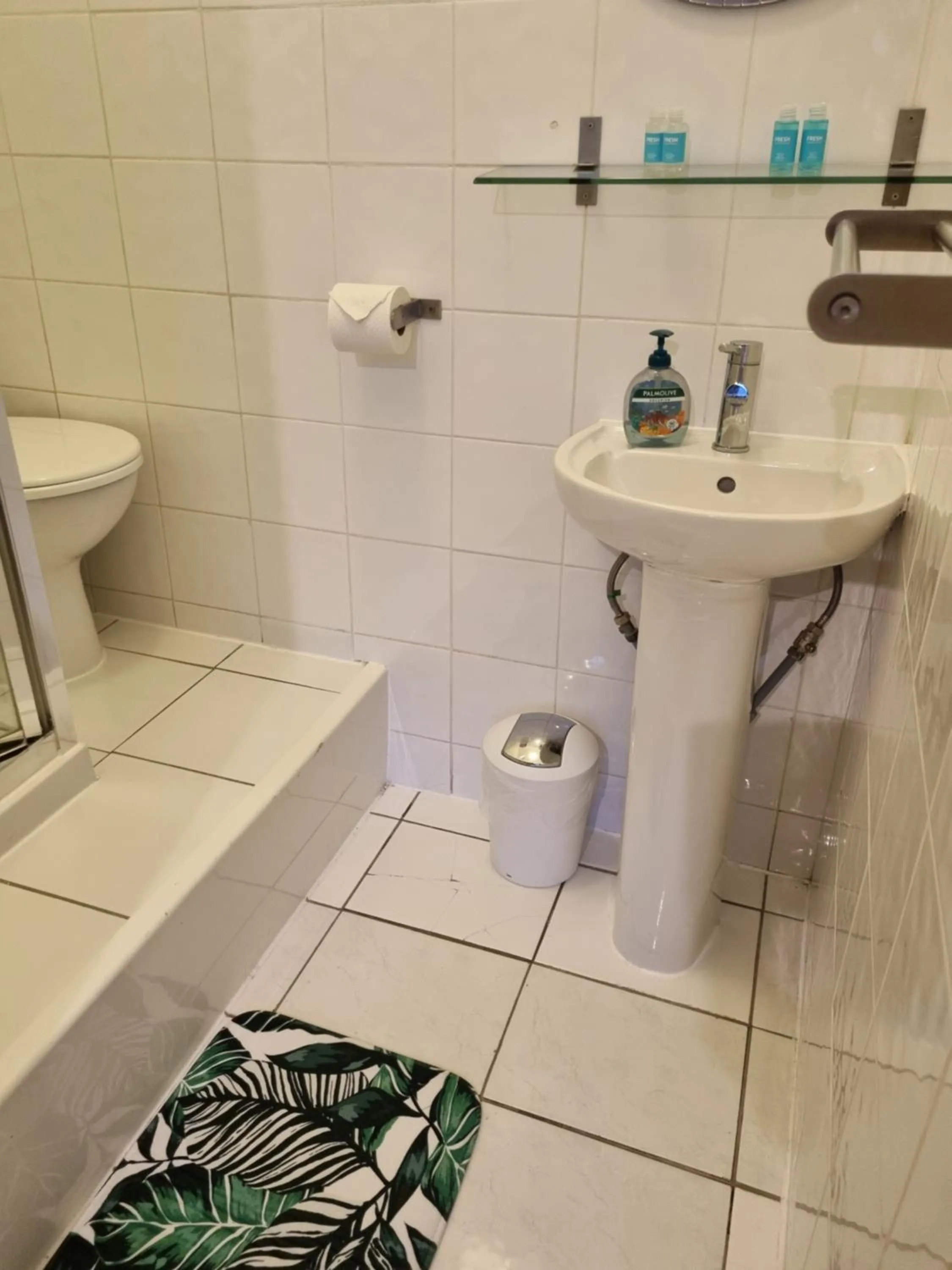 Bathroom in The Windmill Hotel