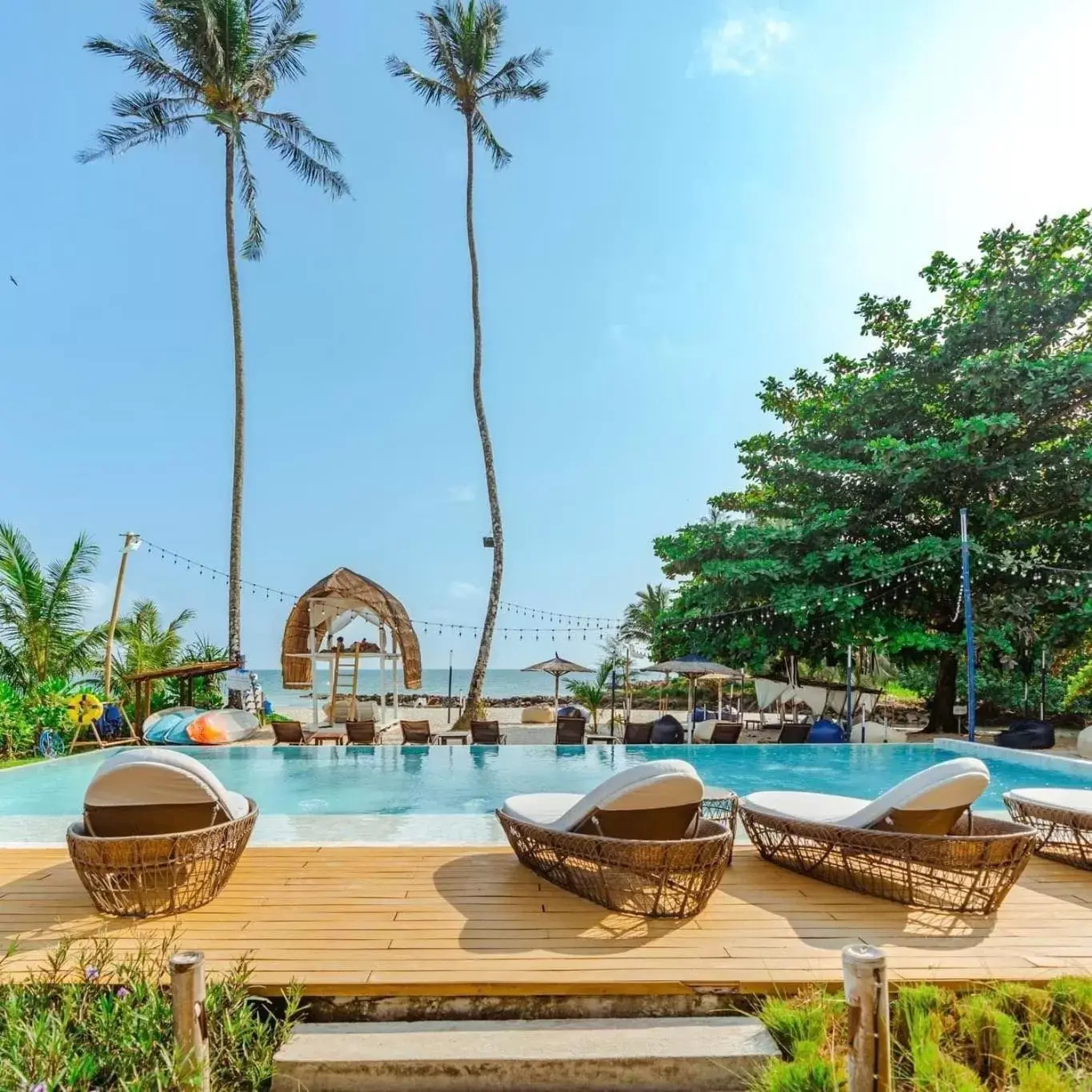 Swimming Pool in Rest Sea Resort Koh Kood