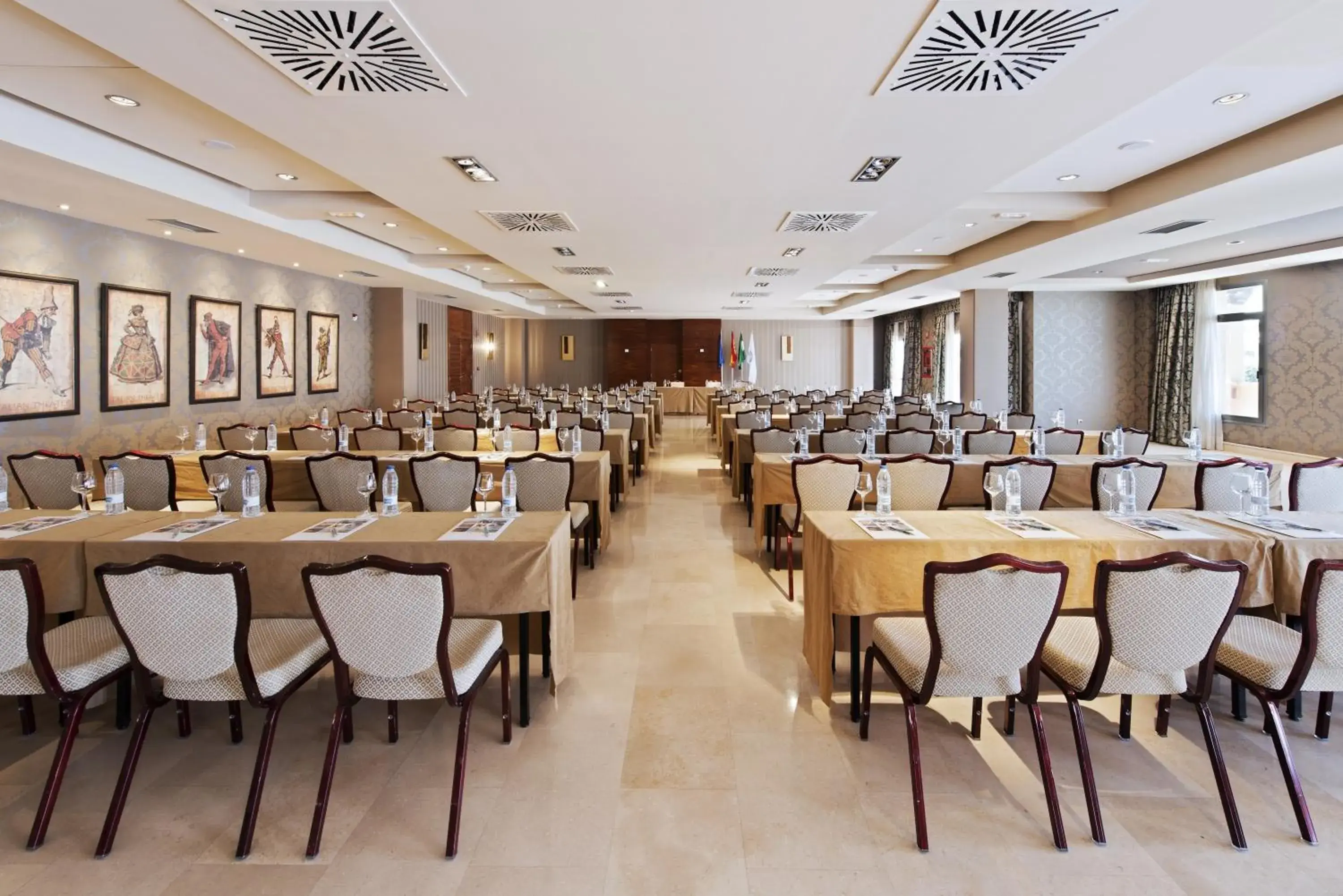 Meeting/conference room, Restaurant/Places to Eat in Elba Costa Ballena Beach & Thalasso Resort