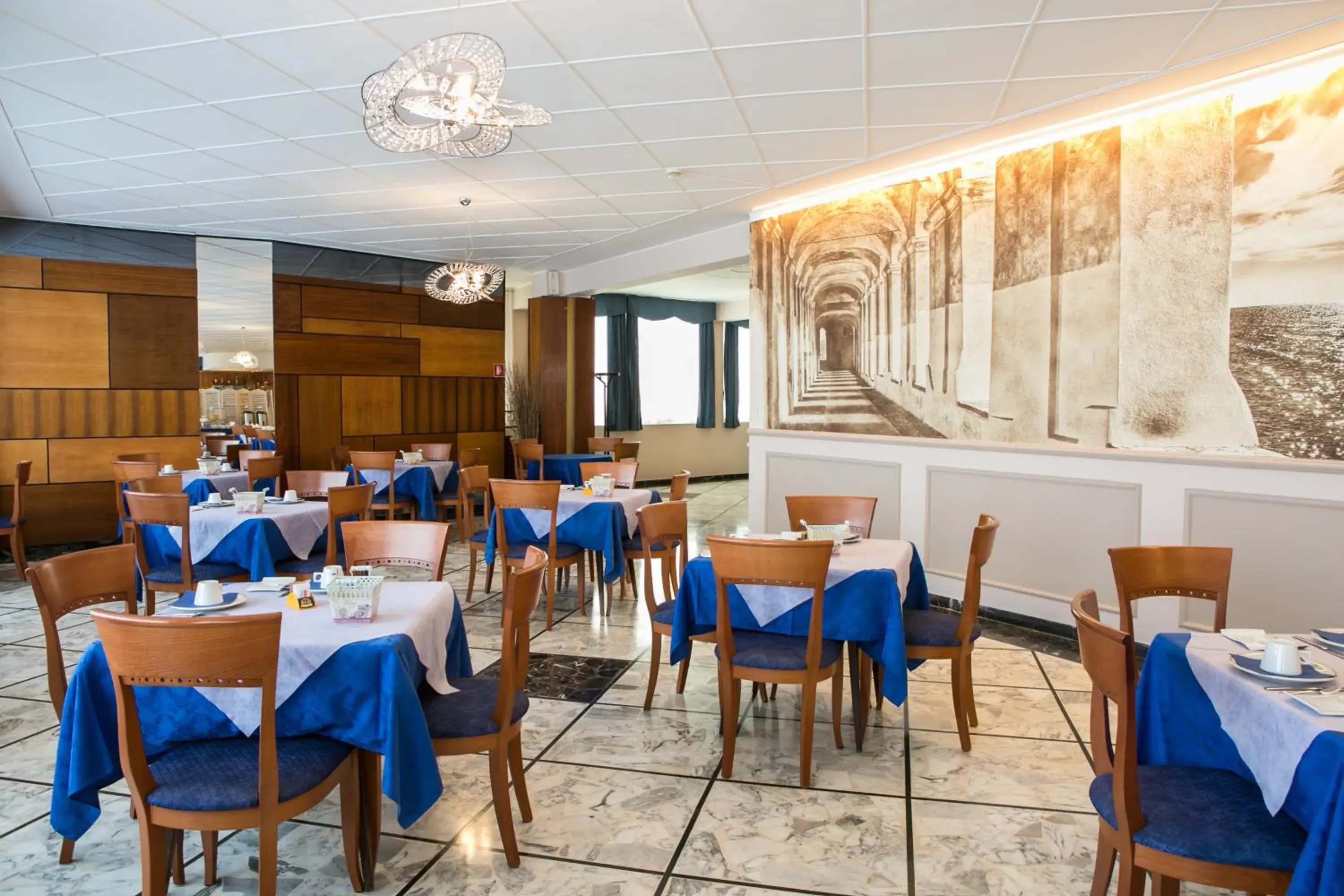 Breakfast, Restaurant/Places to Eat in Hotel Ariston