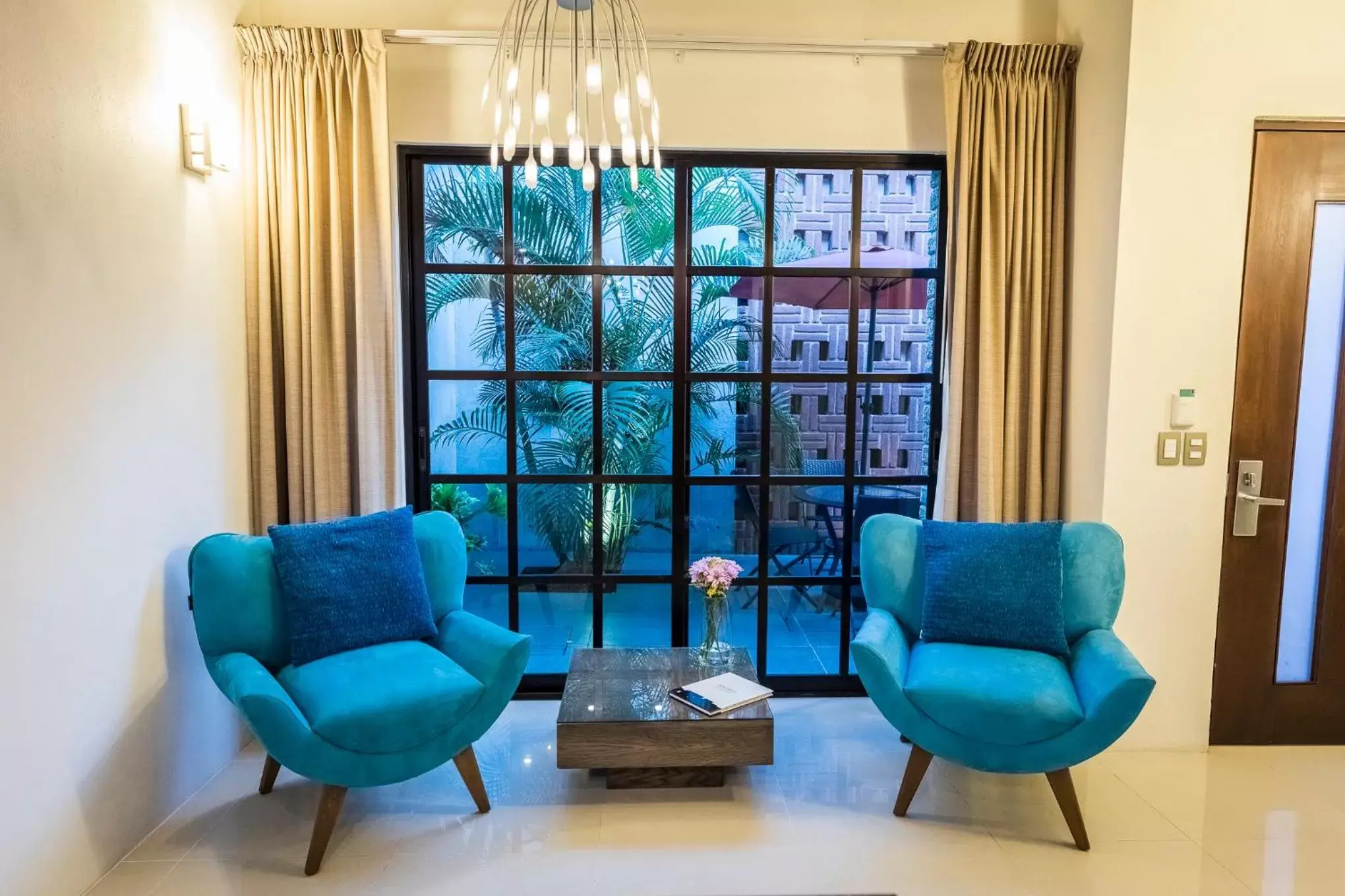 Living room, Seating Area in Marialicia Suites, Hotel Boutique