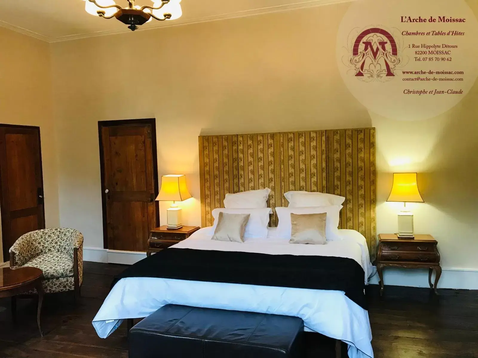 Double Room with Pool View in L'Arche de Moissac Double Room with Pool View in L'Arche de Moissac