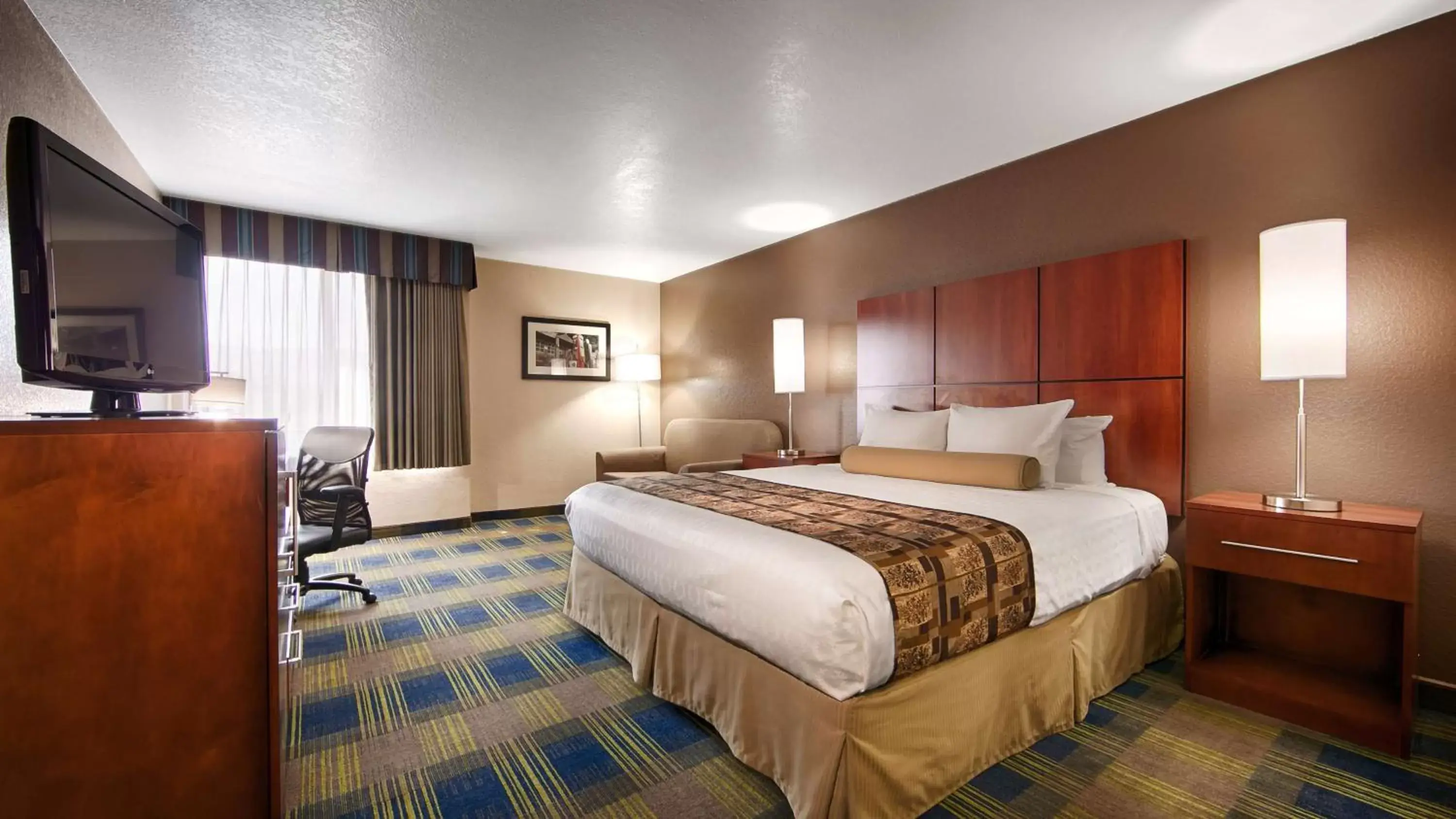 Photo of the whole room, Bed in Best Western Plus Heritage Inn Ontario Rancho Cucamonga