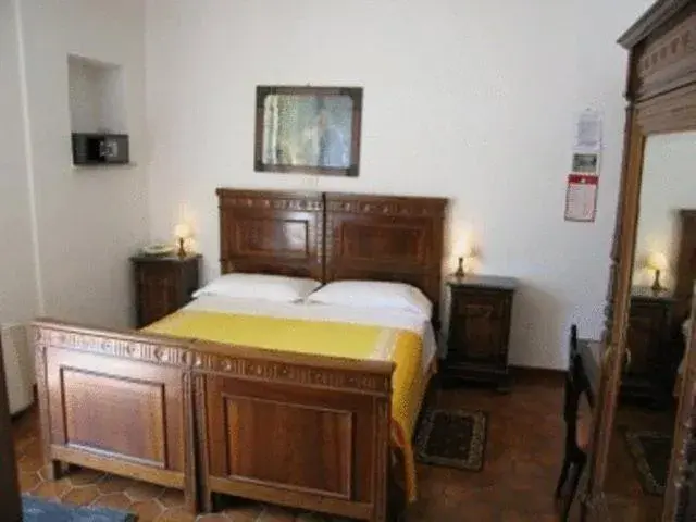 Bed in Albergo Natucci