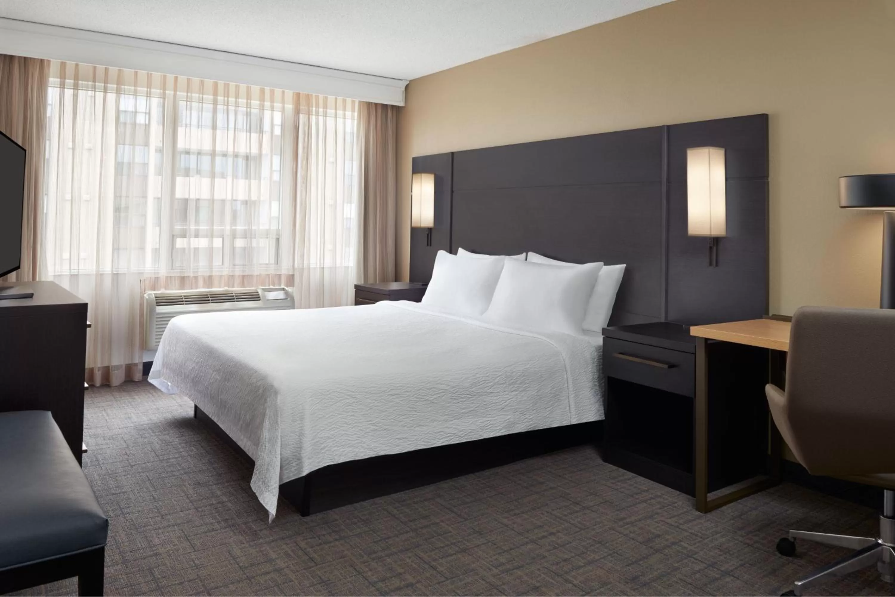 Bathroom, Bed in Residence Inn by Marriott London Canada