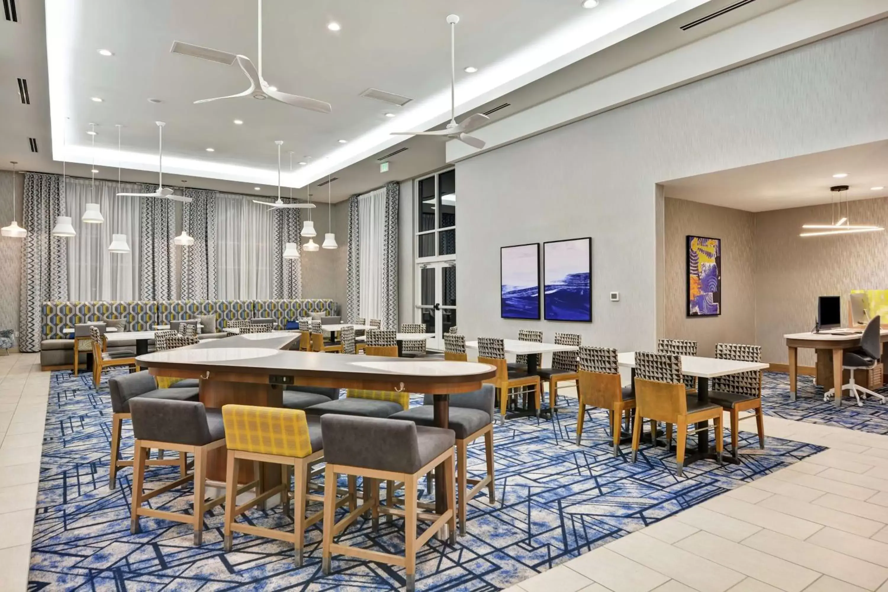 Lobby or reception, Restaurant/Places to Eat in Homewood Suites By Hilton Lynchburg