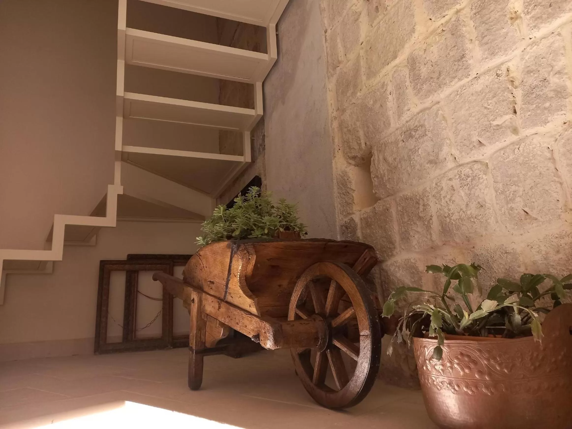 Decorative detail in Le Petit Palais - Naples