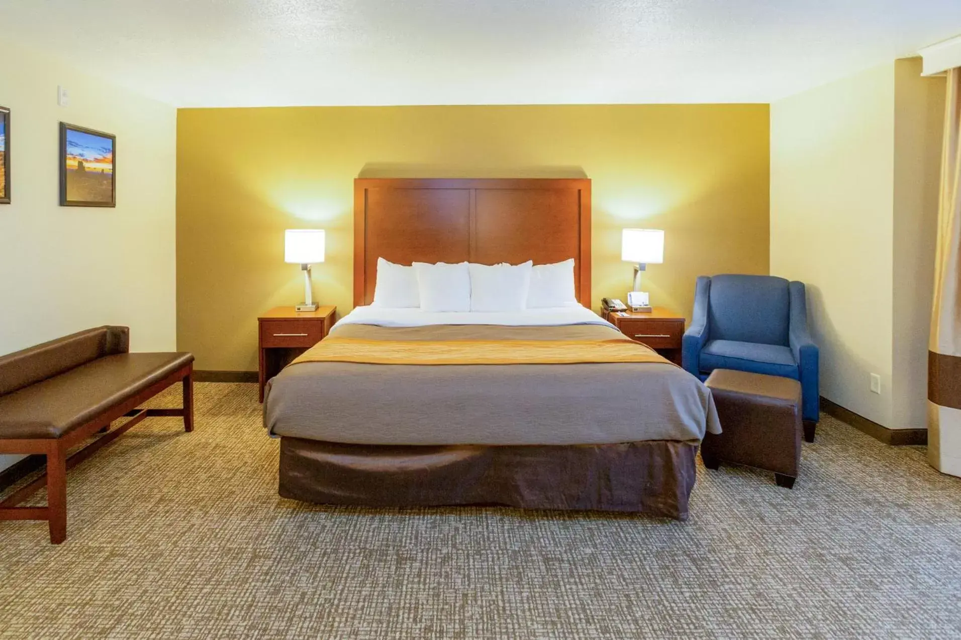 Bed in Comfort Inn Downtown Salt Lake City