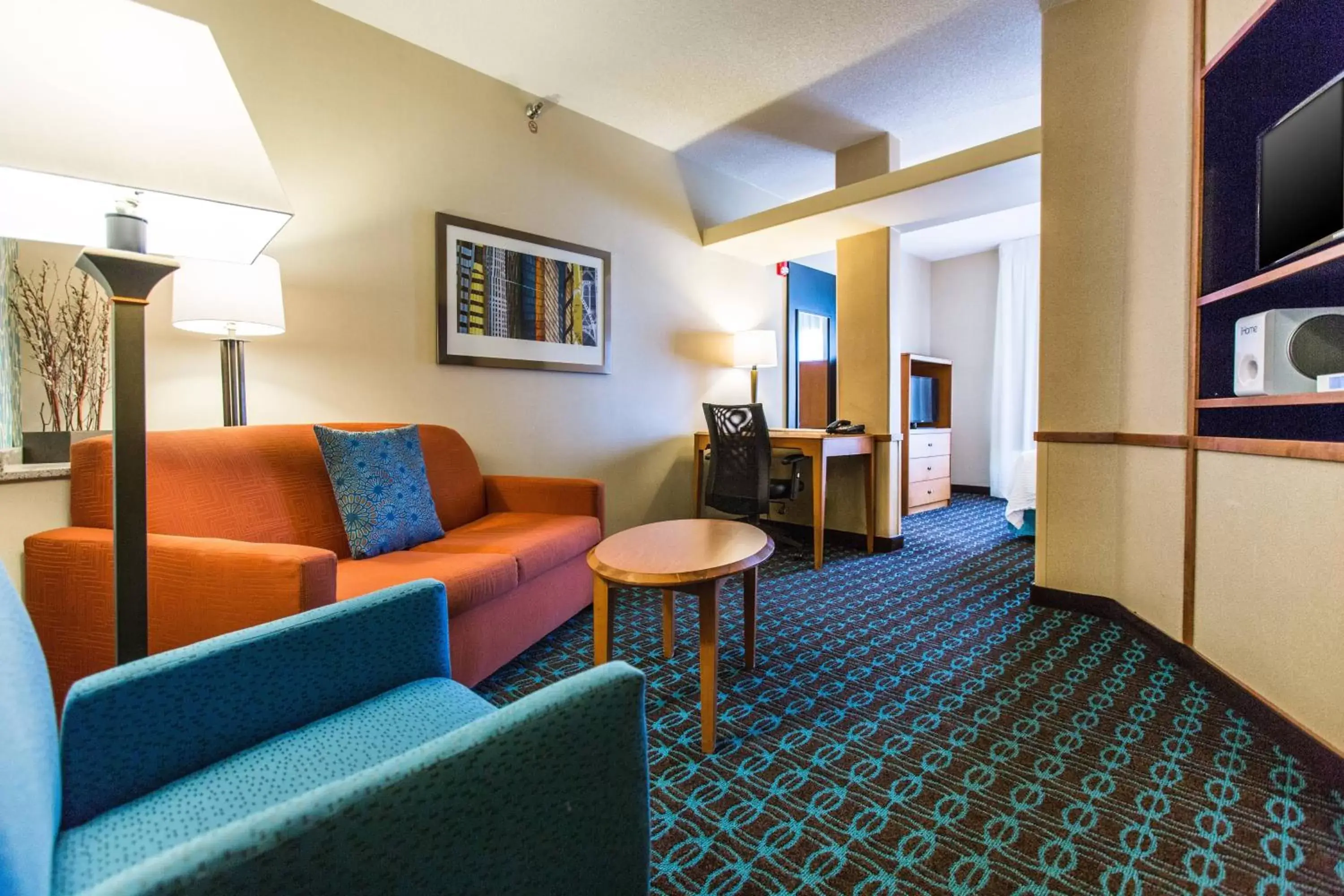 Living room, Seating Area in Fairfield Inn & Suites Toledo North