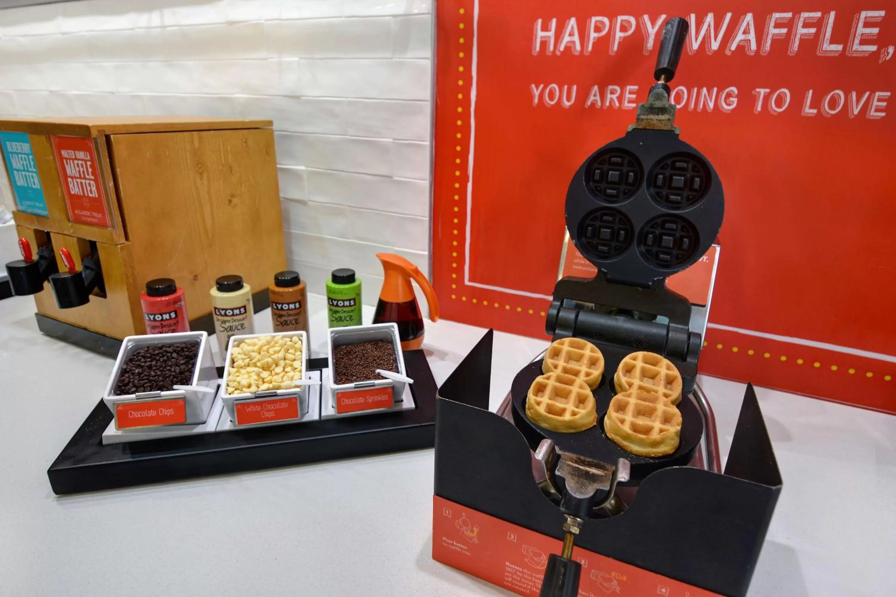 Breakfast in Hampton Inn & Suites Birmingham-Hoover-Galleria