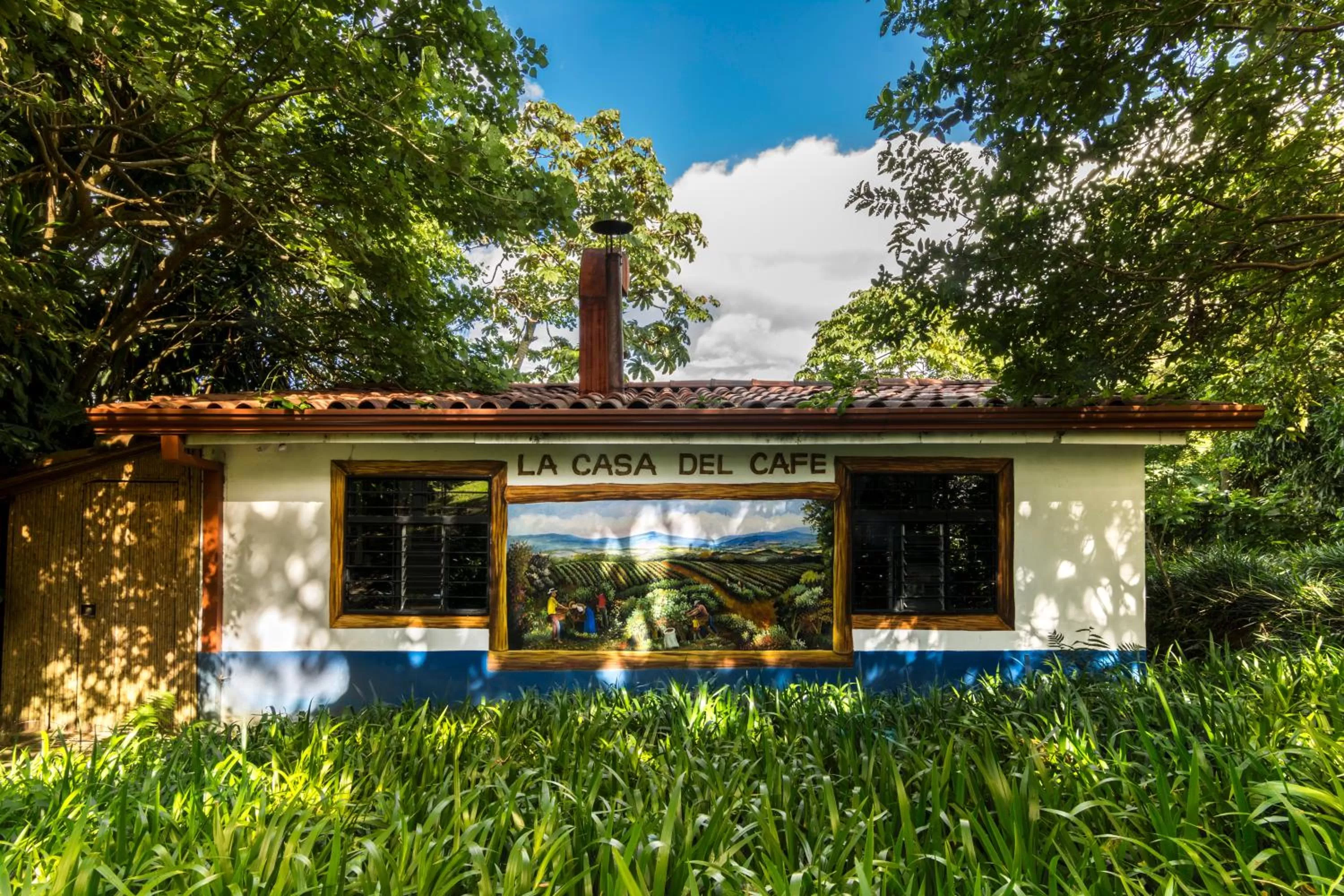 On-site shops in Finca Rosa Blanca Coffee Farm and Inn