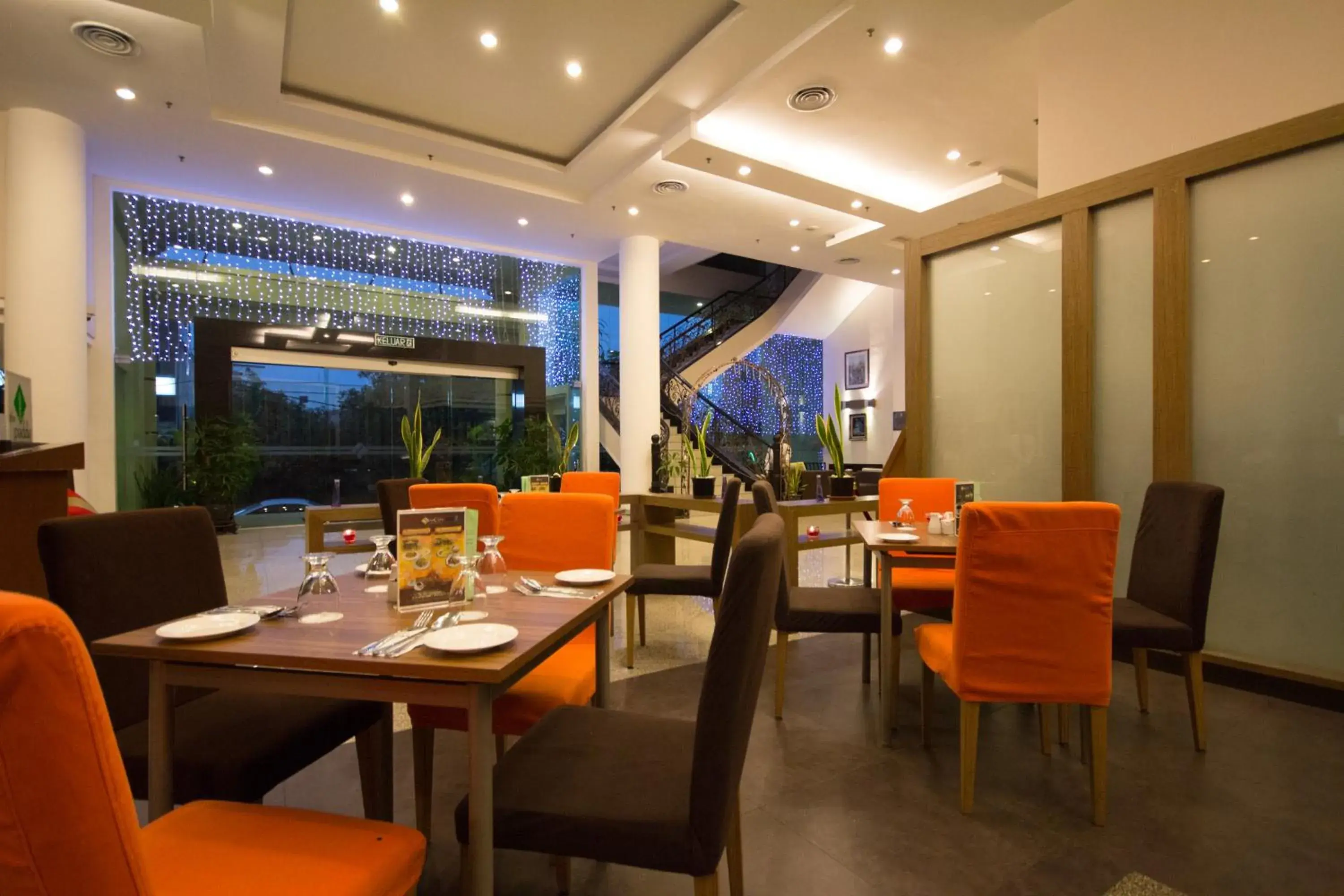 Restaurant/places to eat in StarCity Hotel Restaurant/places to eat in StarCity Hotel