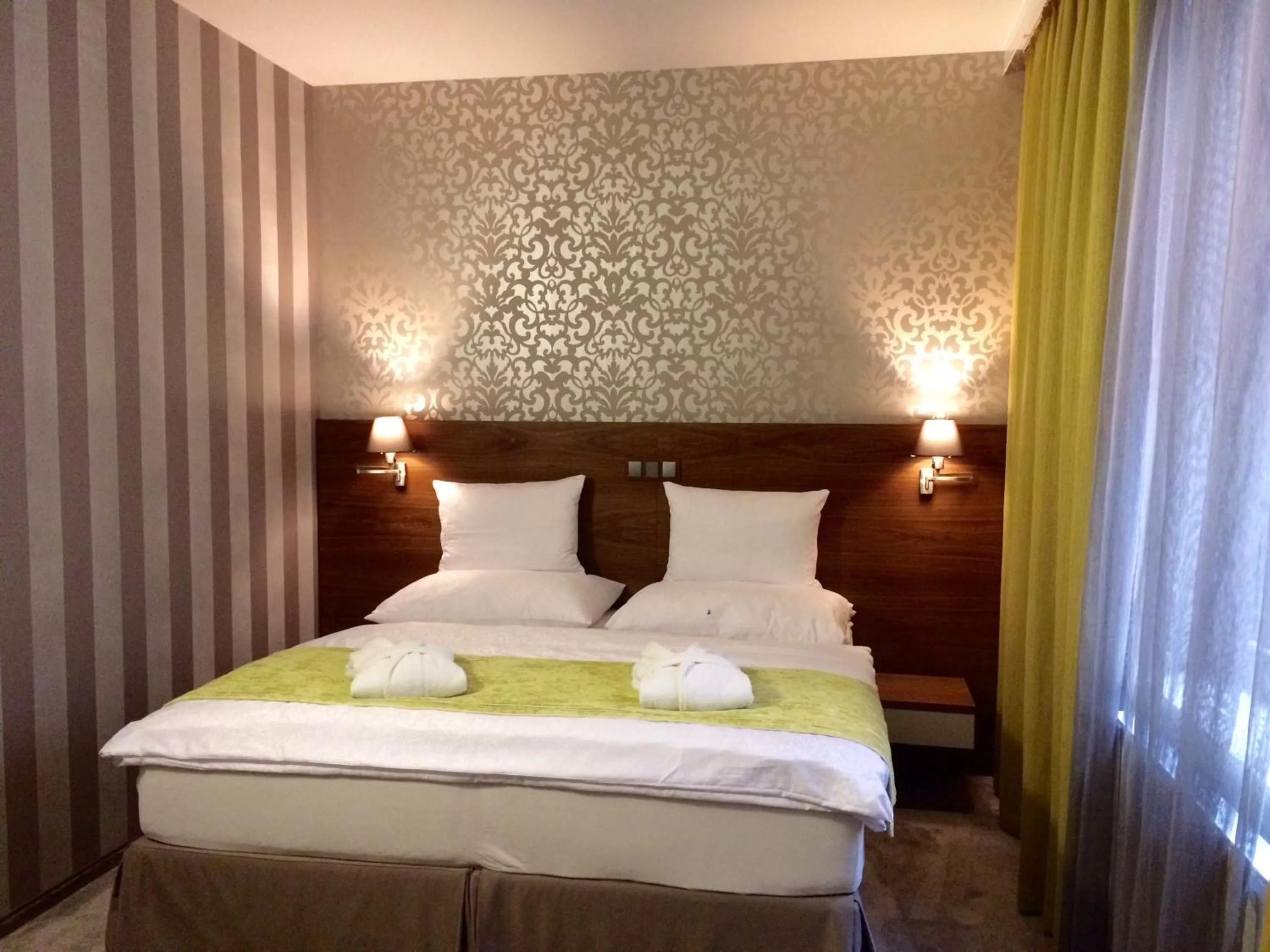 Bedroom, Bed in WELLNESS HOTEL LÖWE