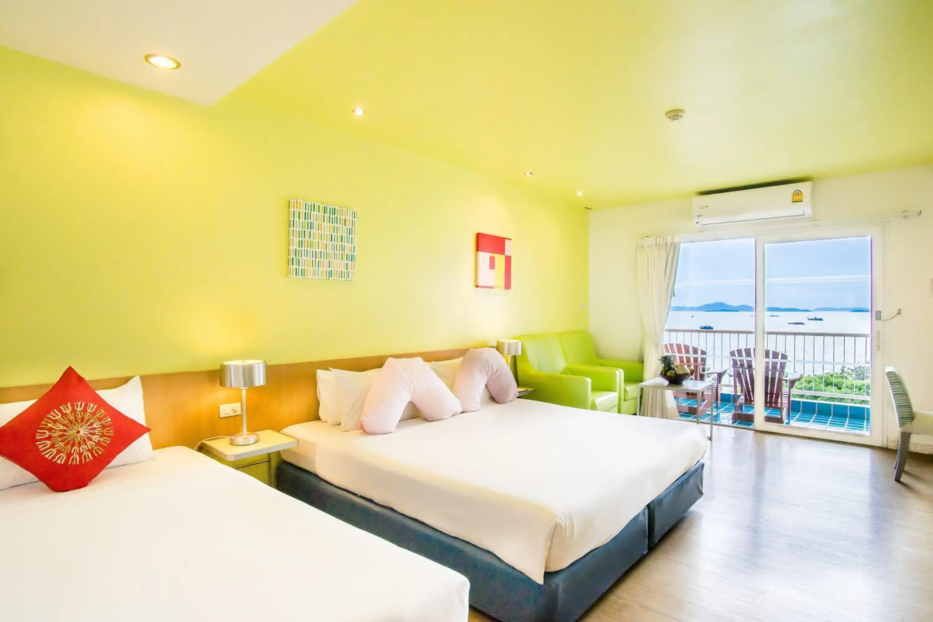 Balcony/Terrace, Bed in Best Bella Pattaya