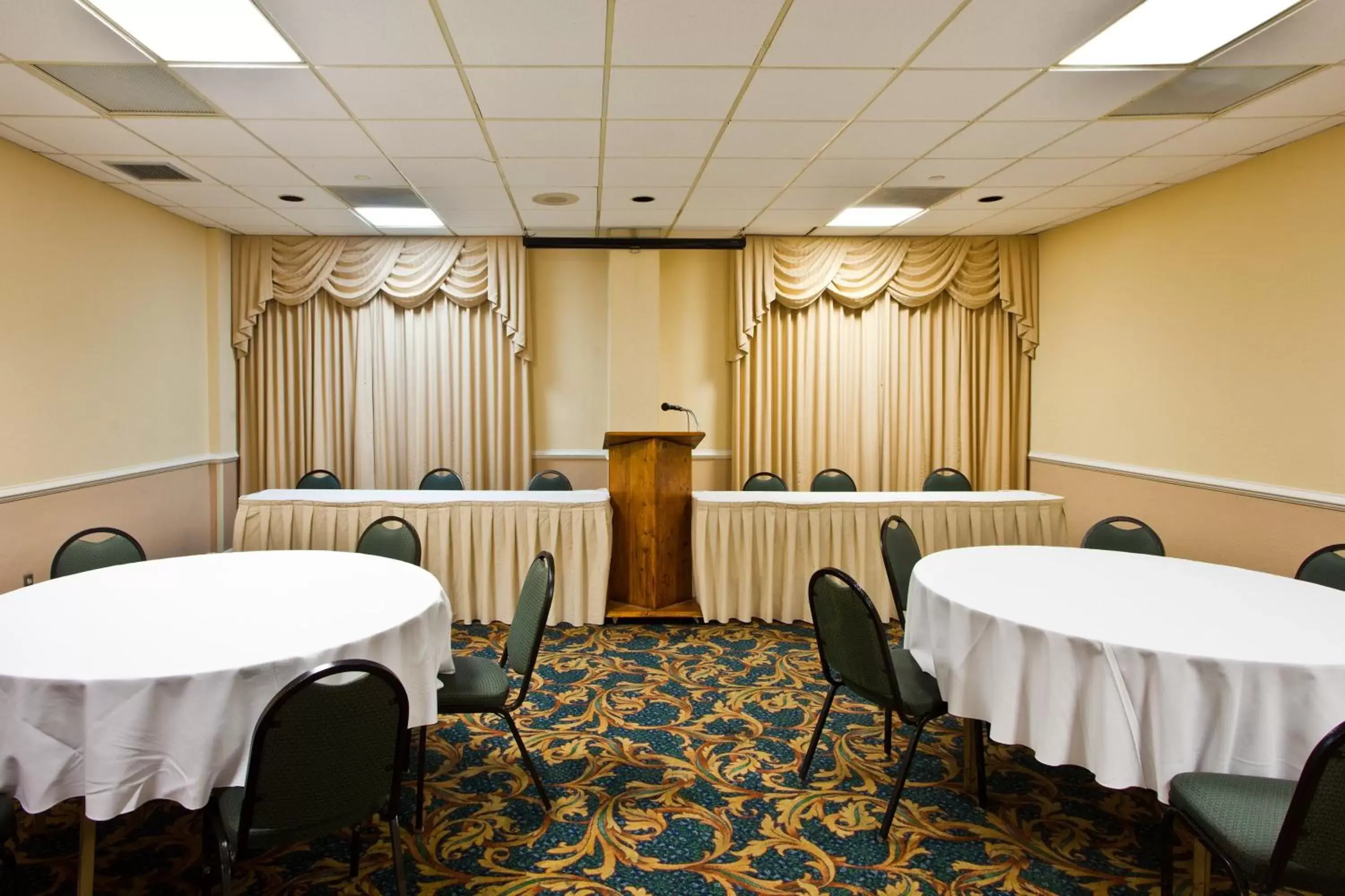 Banquet/Function facilities in Holiday Inn Port St. Lucie, an IHG Hotel
