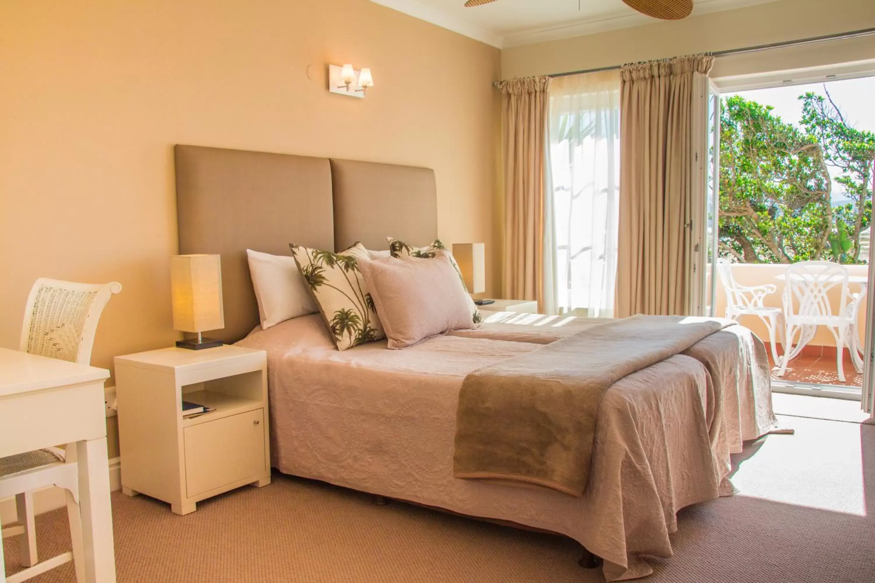 Bed in Milkwood Manor on Sea