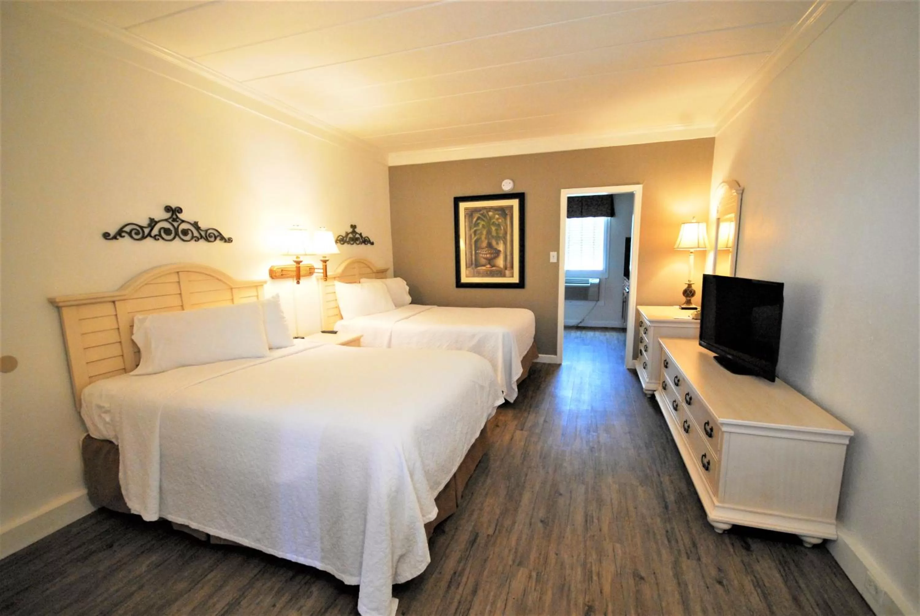 Photo of the whole room, Bed in Grand Hotel Cape May