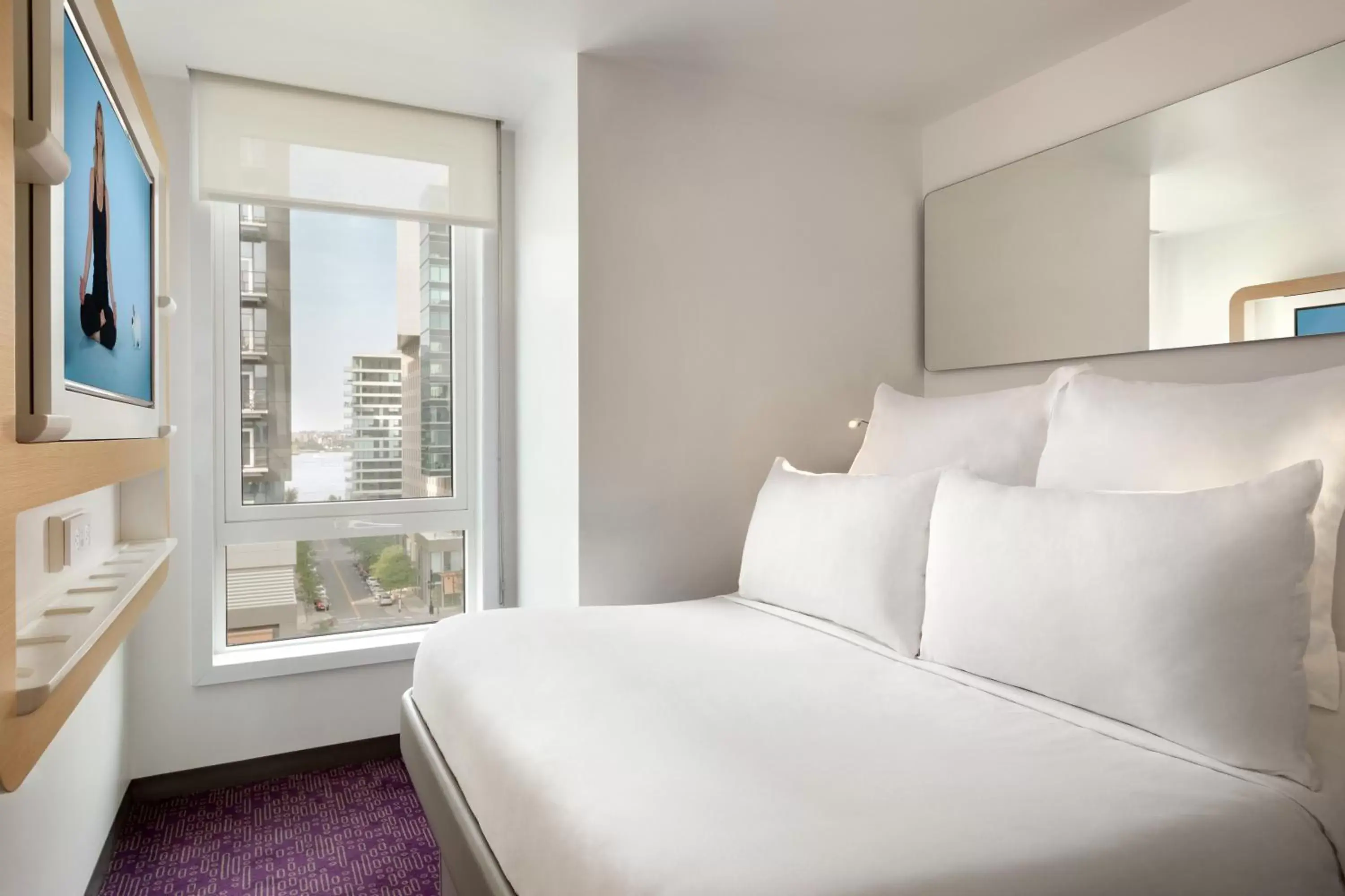Premium Queen in YOTEL Boston Premium Queen in YOTEL Boston