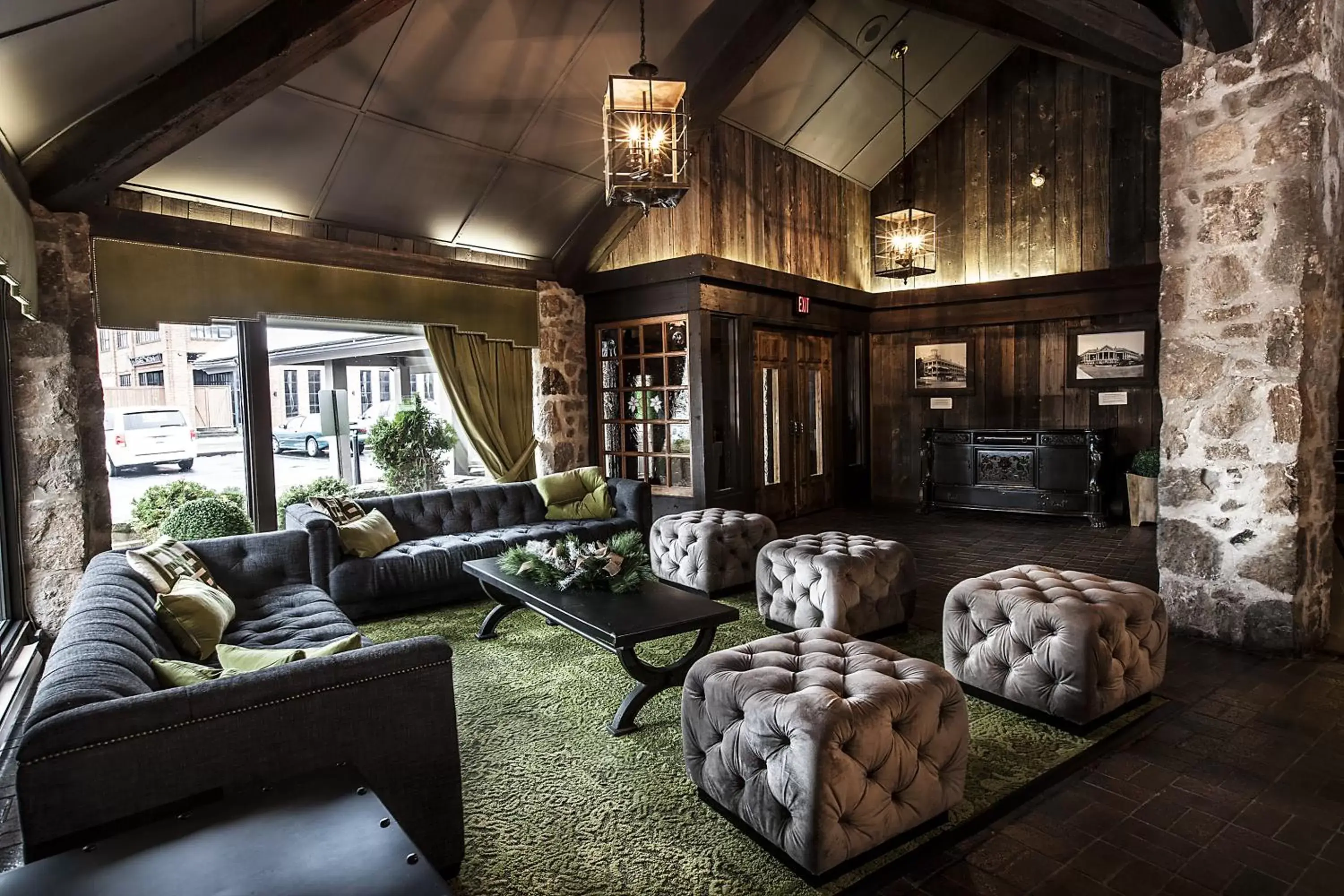 Lobby or reception, Seating Area in Old Stone Inn Boutique Hotel