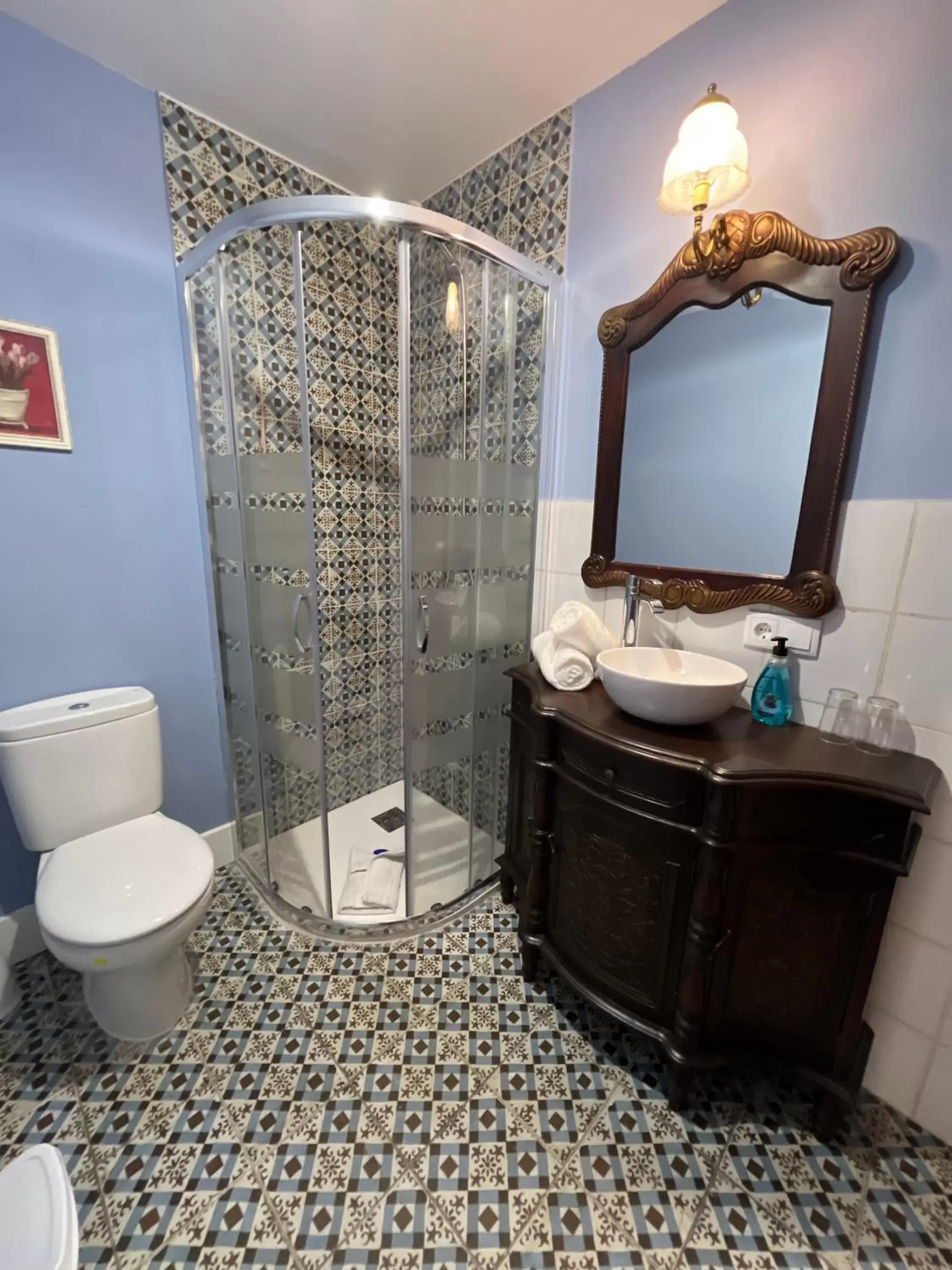 Shower, Bathroom in Retiro del Teatro Almagro