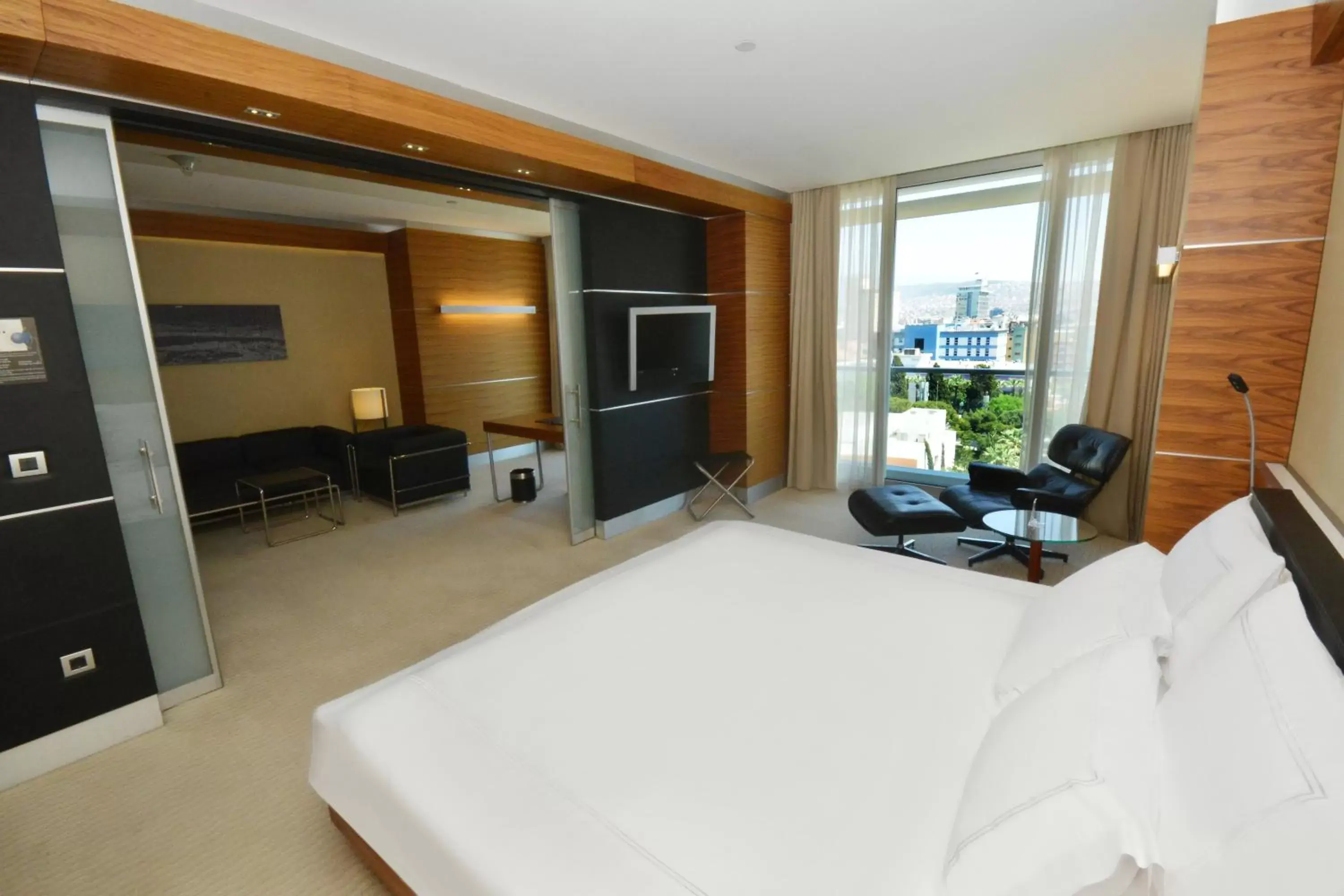 Business Suite with Garden view in Swissotel Buyuk Efes Izmir