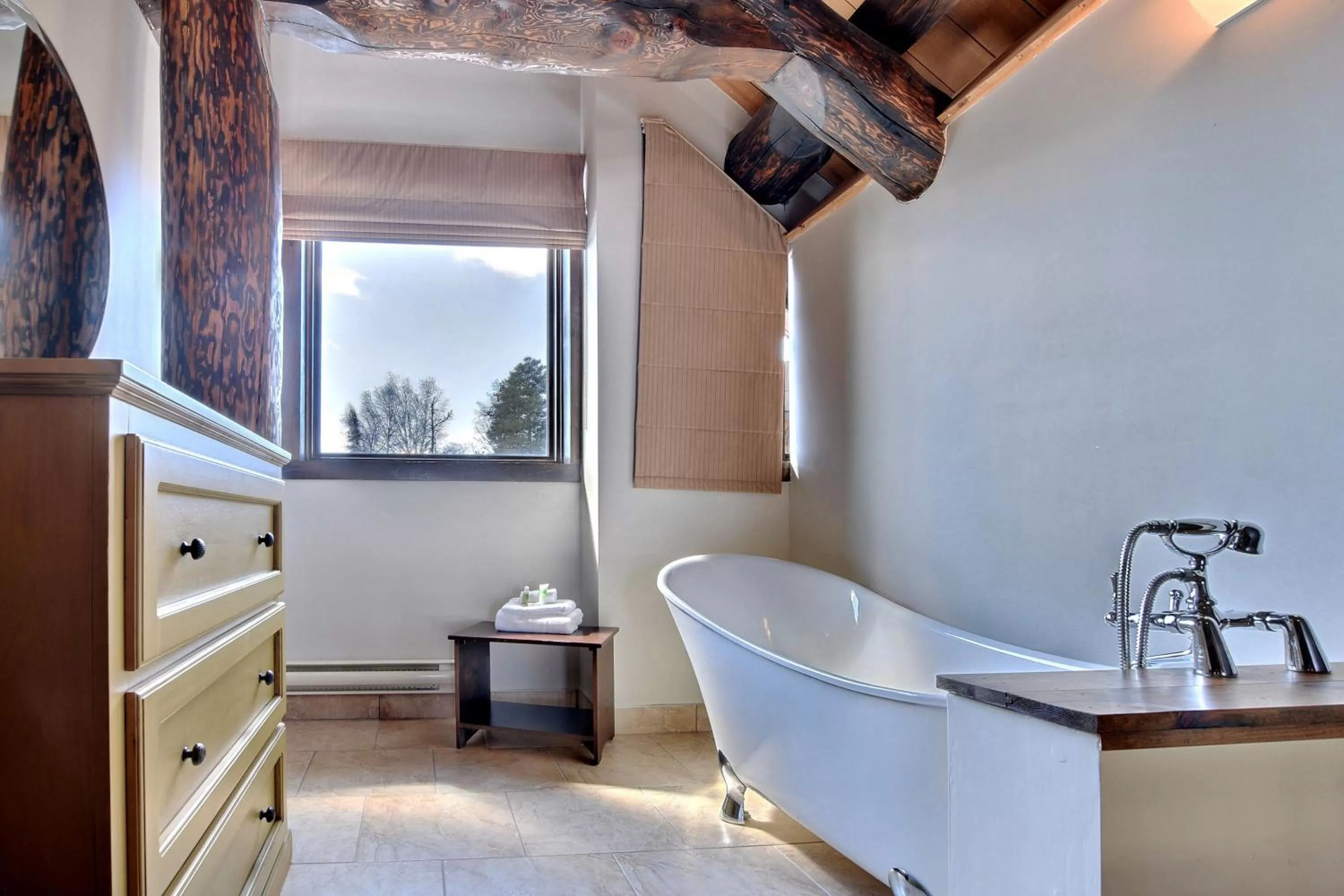 Les Condos Du Lac Taureau- Rooms & Condos