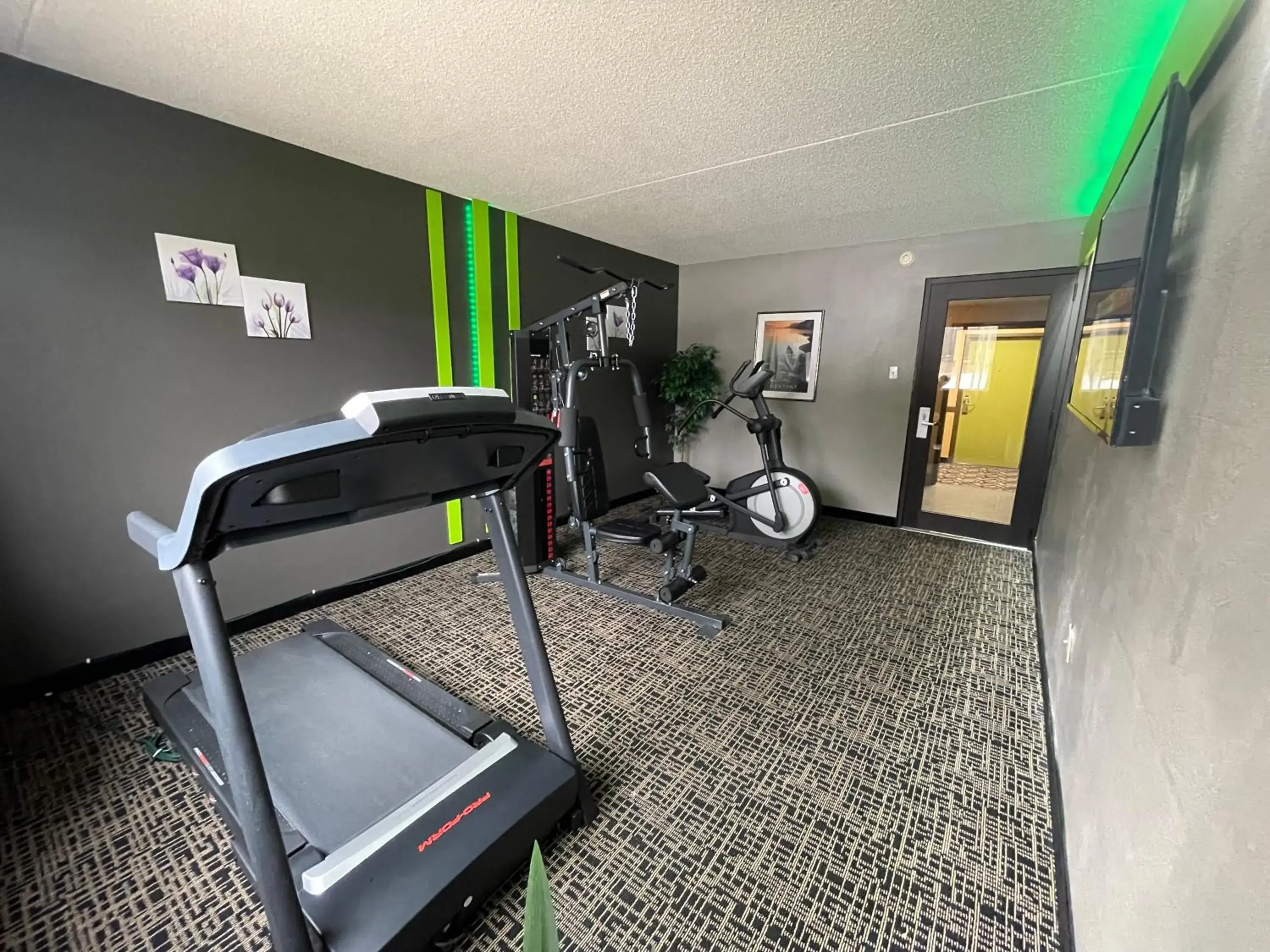 Fitness Center/Facilities in Wingate by Wyndham Lake George