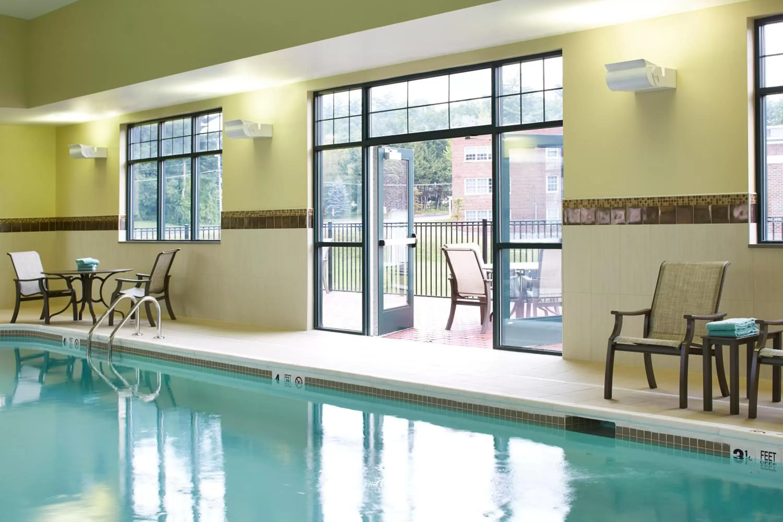 Swimming Pool in Courtyard by Marriott Lake George